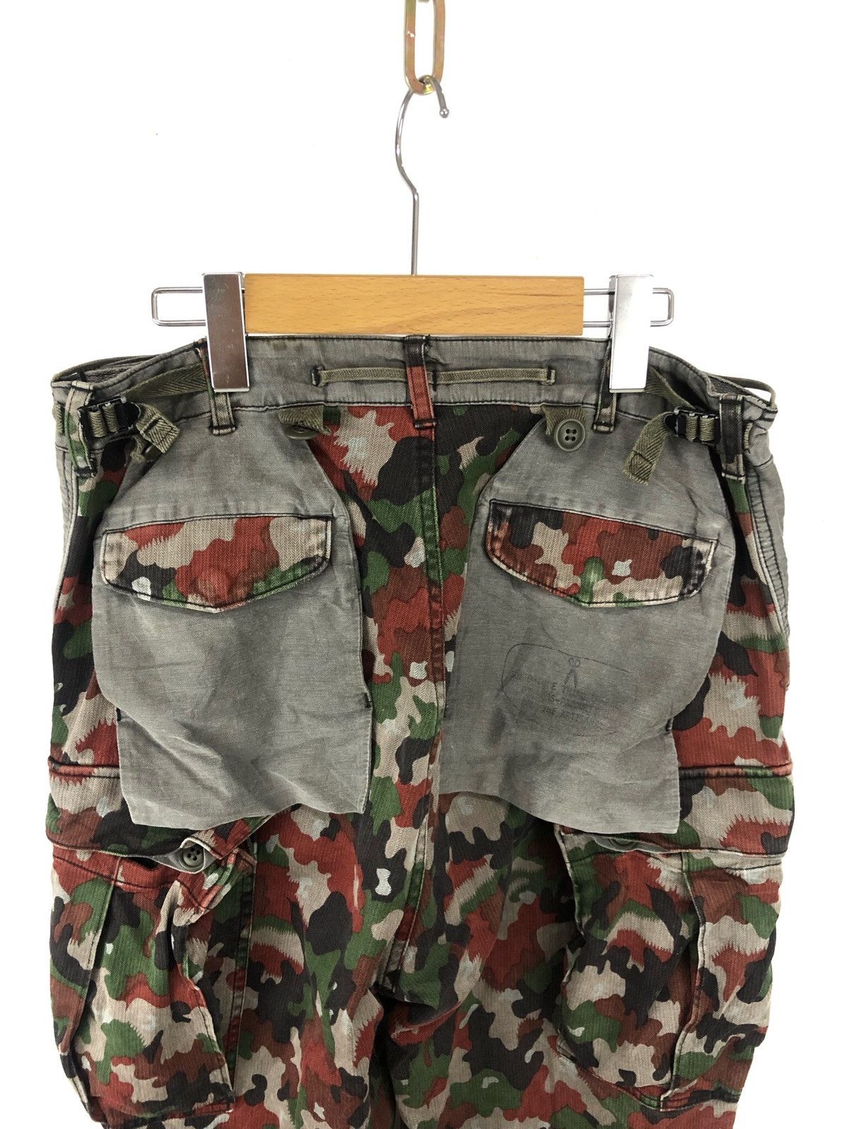 Maison MIHARA YASUHIRO Miharayasuhiro Deconstructed Cargo Camouflaged Drawstring Size US 32 / EU 48 - 11 Thumbnail