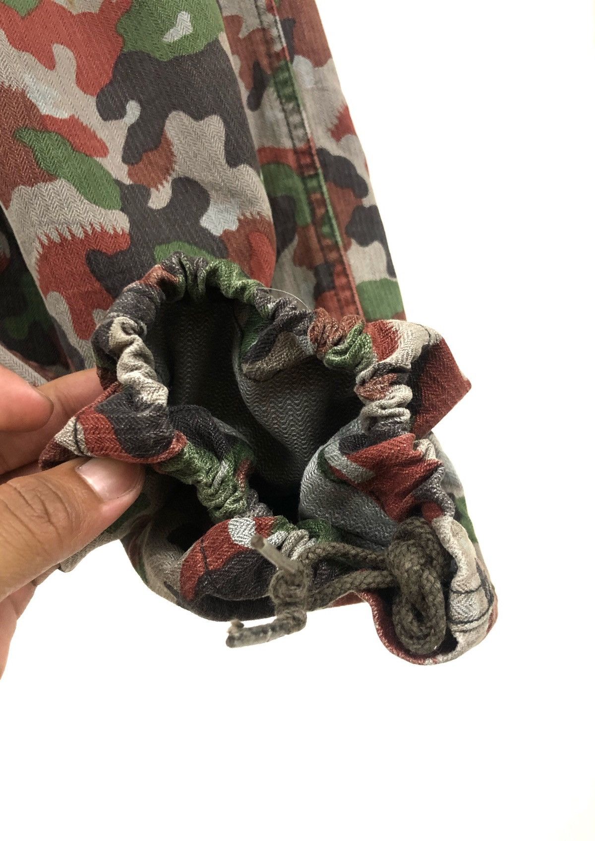 Maison MIHARA YASUHIRO Miharayasuhiro Deconstructed Cargo Camouflaged Drawstring Size US 32 / EU 48 - 4 Thumbnail