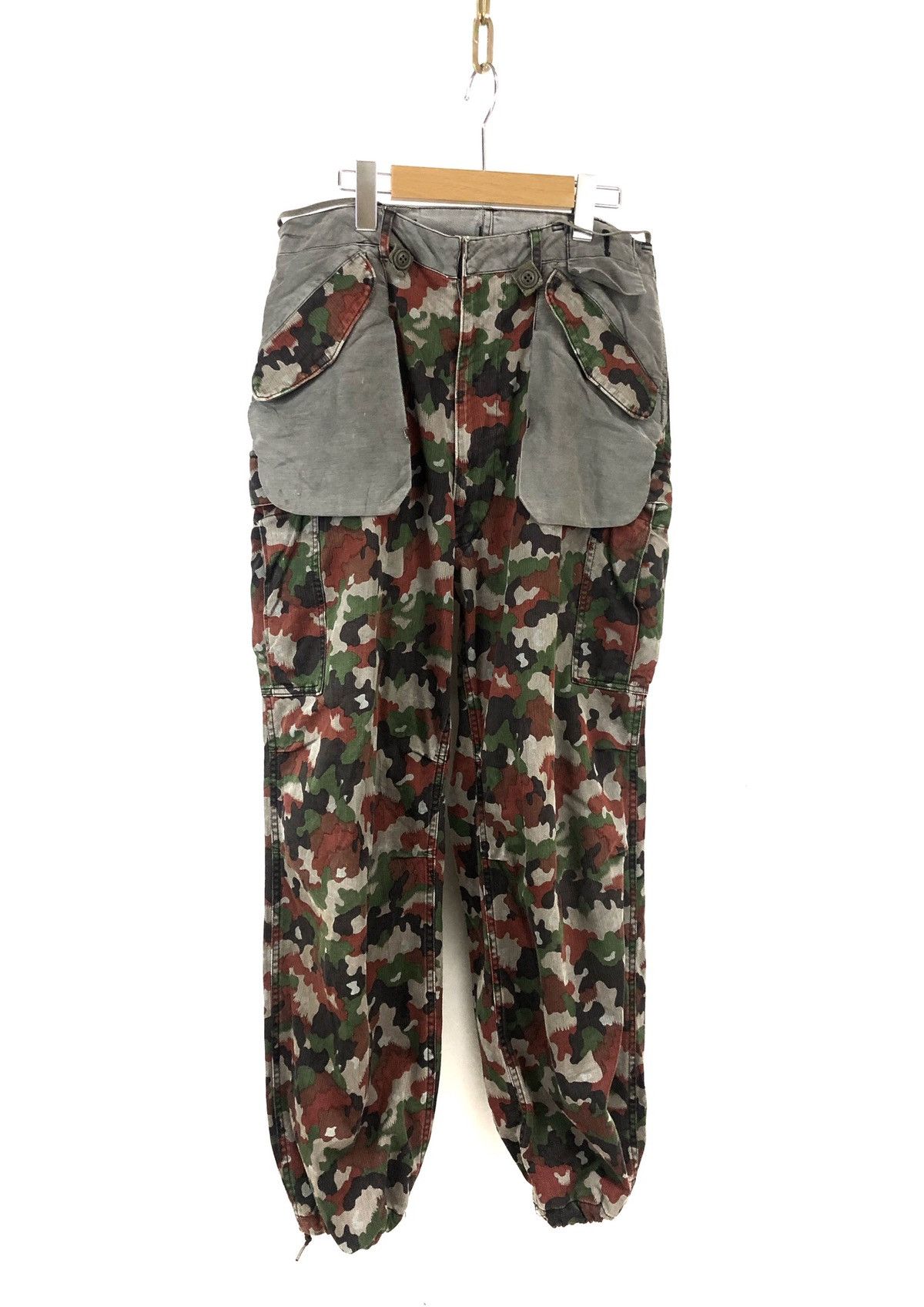 Maison MIHARA YASUHIRO Miharayasuhiro Deconstructed Cargo Camouflaged Drawstring Size US 32 / EU 48 - 1 Thumbnail