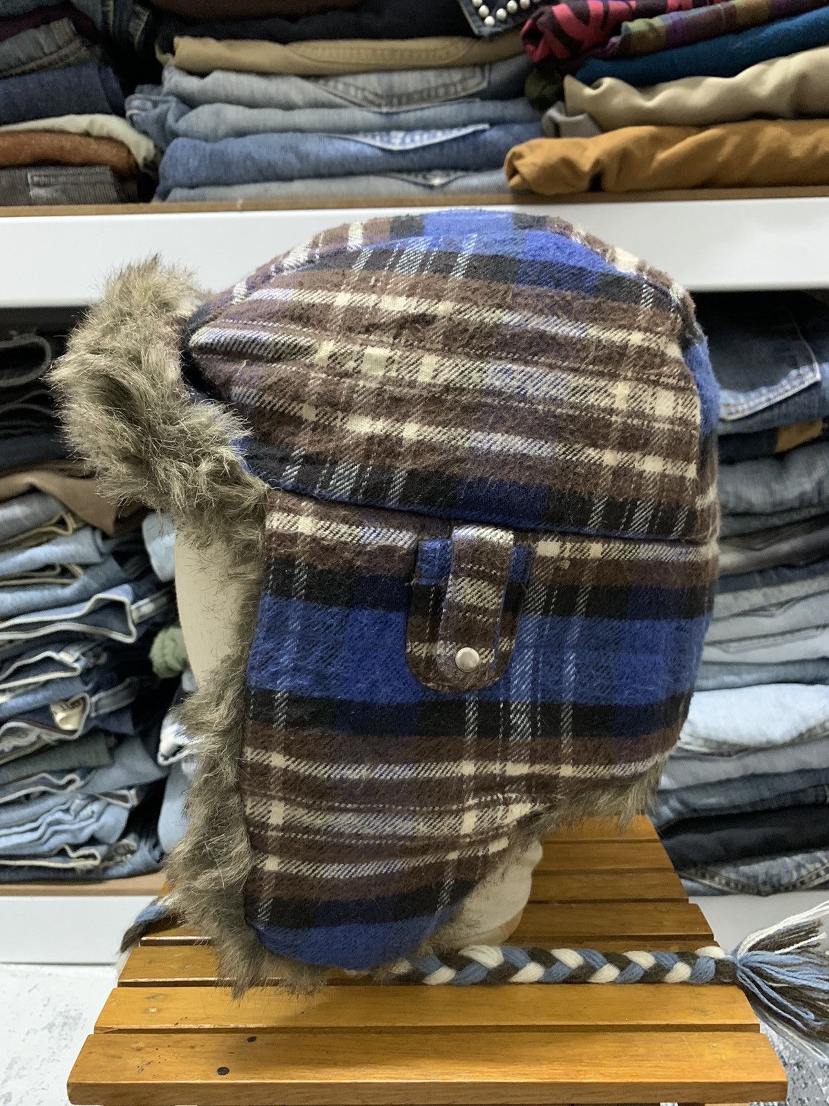 If Six Was Nine American Eagle Outfitters Mohair Faux Fur Trapper Hat Size ONE SIZE - 3 Thumbnail
