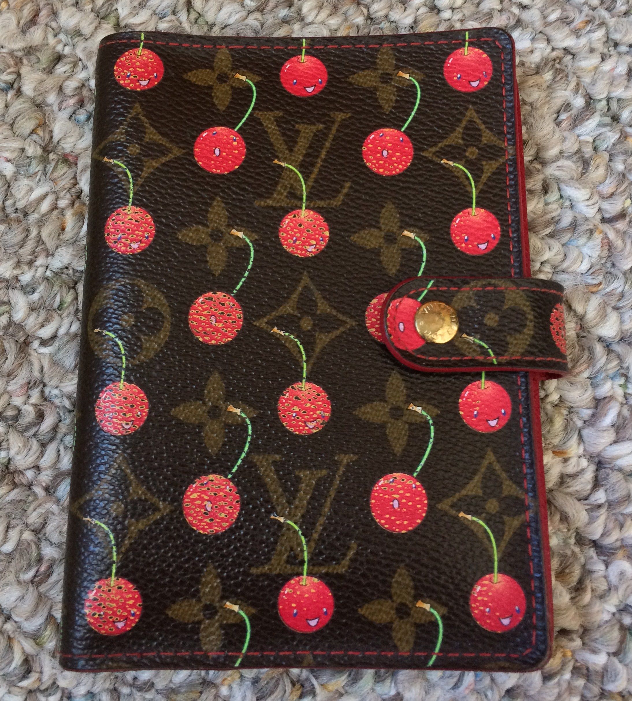 Louis Vuitton × Takashi Murakami S/S 2005 Louis Vuitton x Murakami Cherry Monogram Agenda Size ONE SIZE - 2 Thumbnail