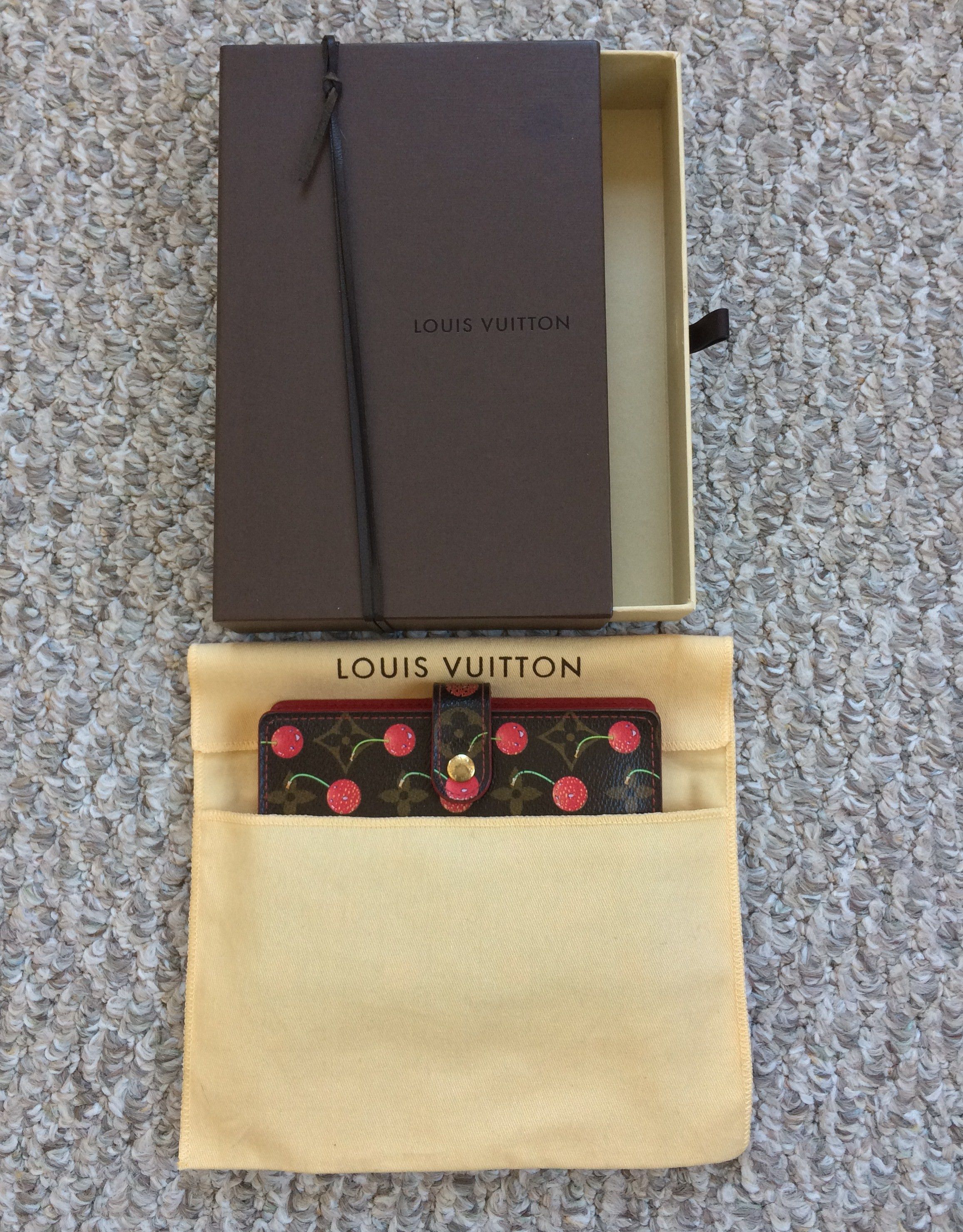 Louis Vuitton × Takashi Murakami S/S 2005 Louis Vuitton x Murakami Cherry Monogram Agenda Size ONE SIZE - 9 Thumbnail