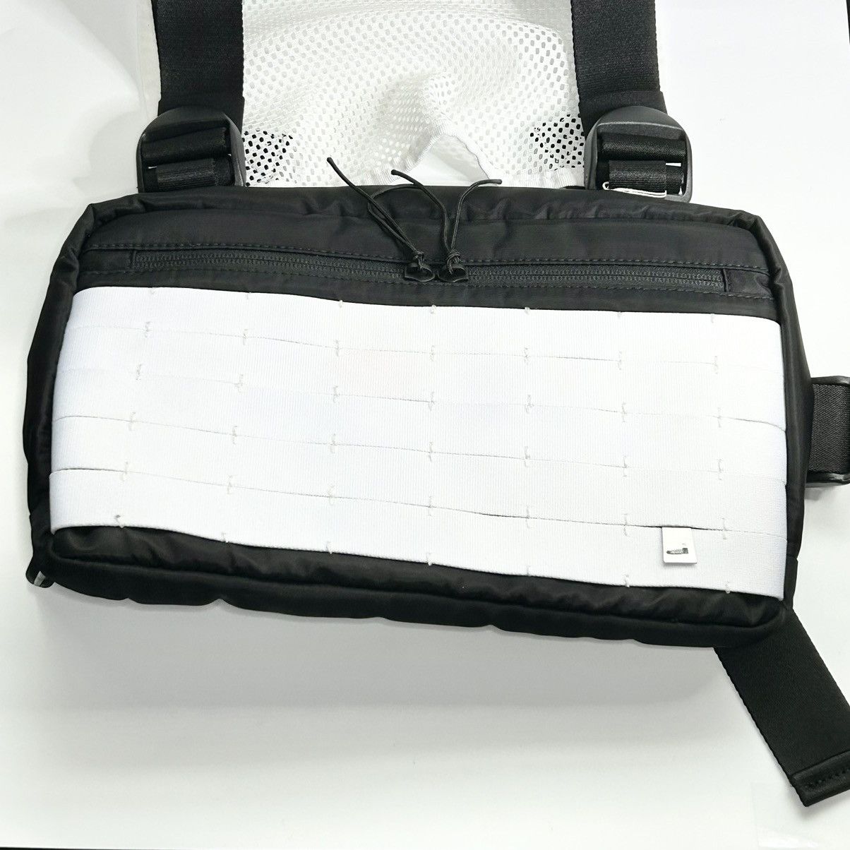 1017 ALYX 9SM × Alyx New Alyx Chest Rig Bag Black/White Size ONE SIZE - 2 Thumbnail
