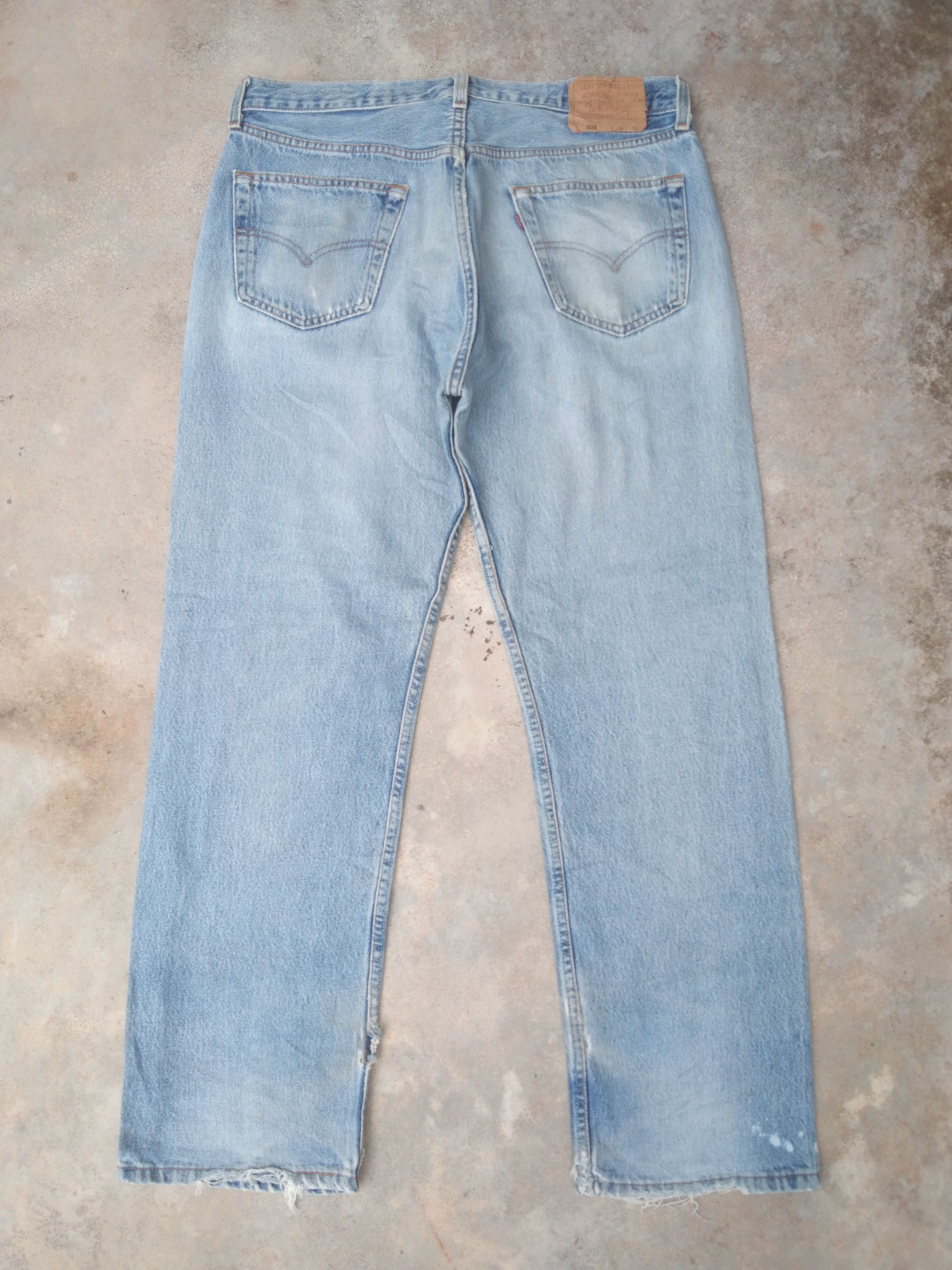 Levi's 90s Vintage Levi's 501 Made In USA Distressed Jeans 36x30 Size US 36 / EU 52 - 2 Thumbnail