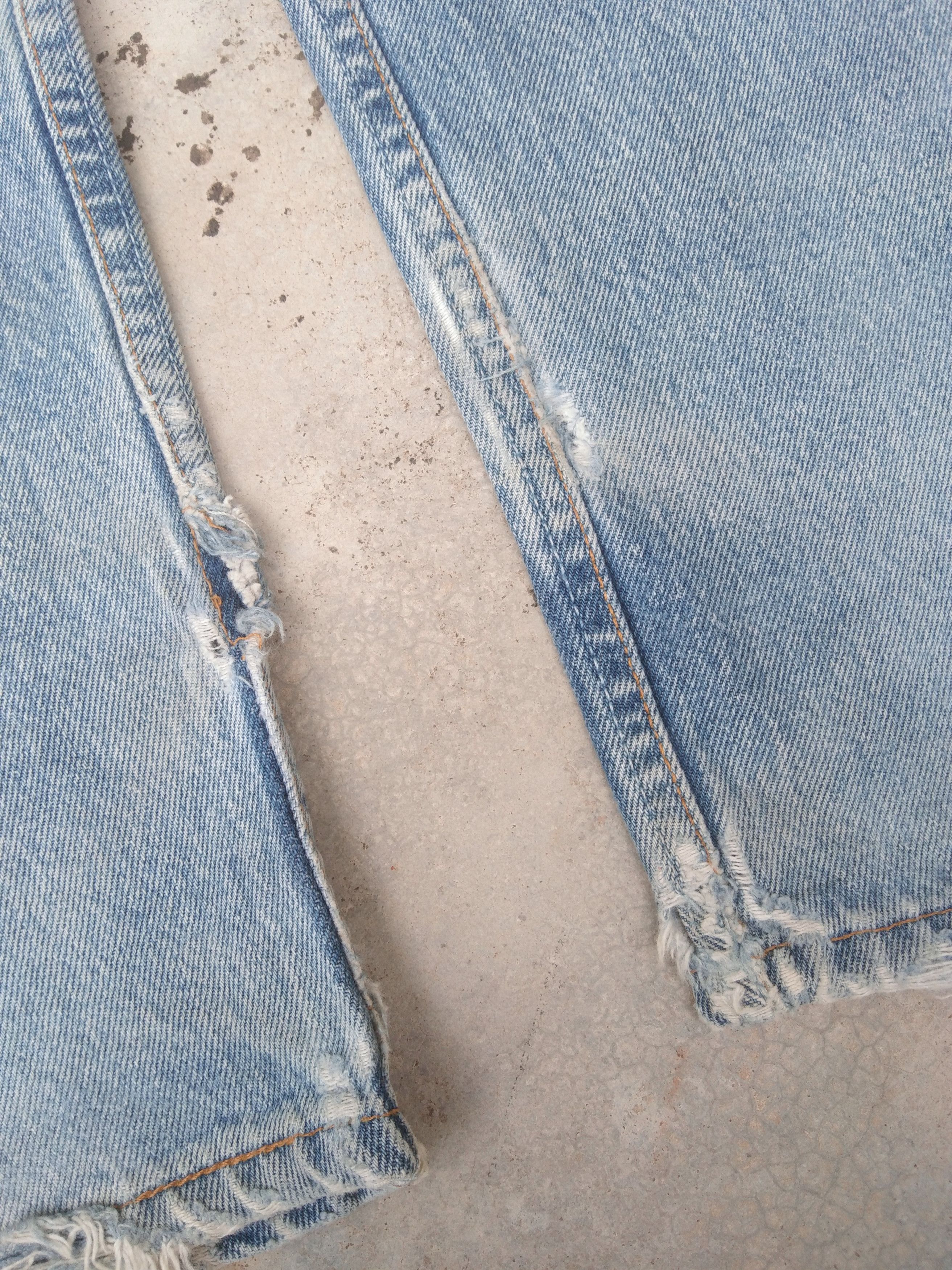 Levi's 90s Vintage Levi's 501 Made In USA Distressed Jeans 36x30 Size US 36 / EU 52 - 3 Thumbnail