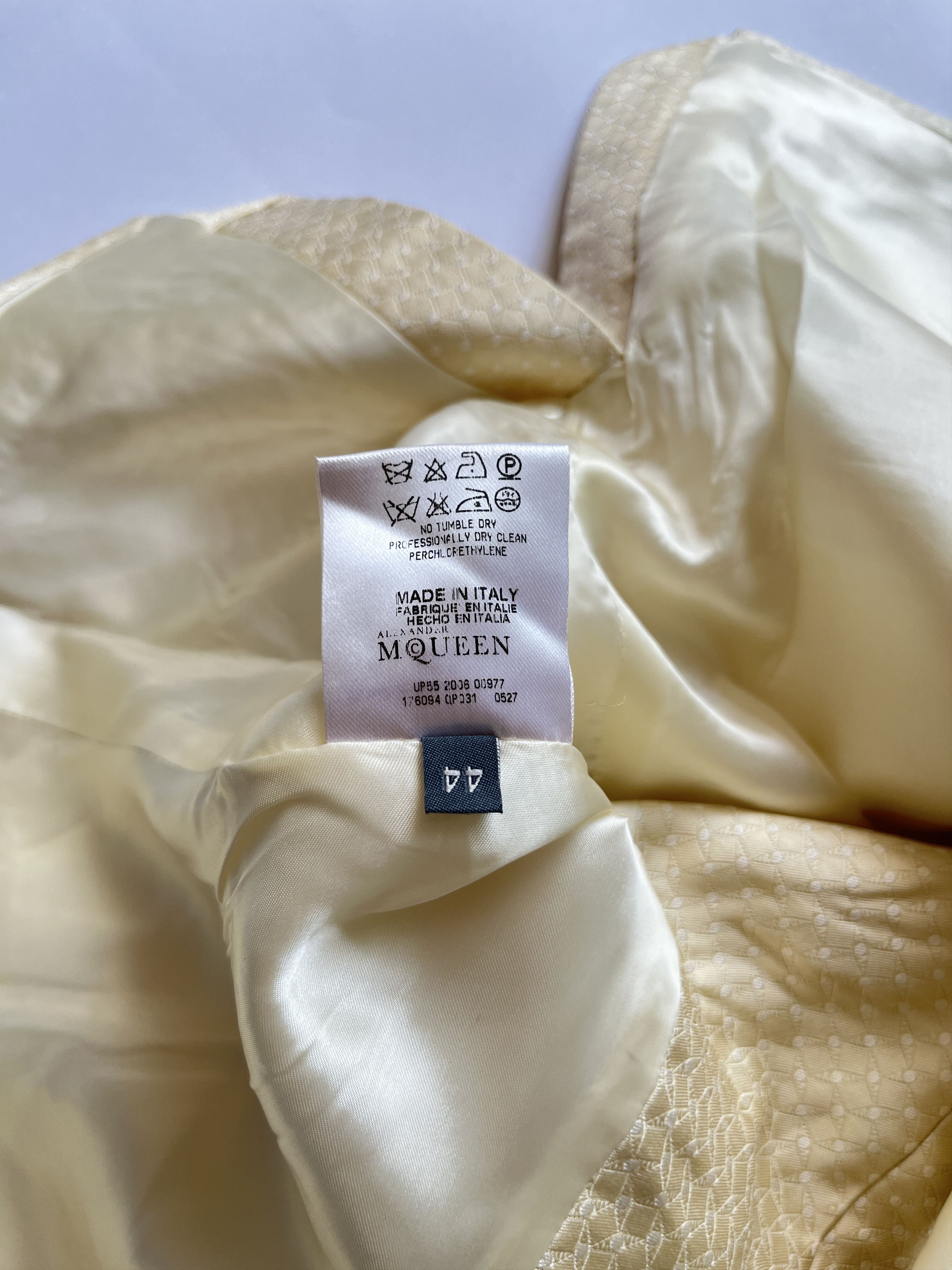 Alexander McQueen ⚡️QUICK SALE⚡️ 2006 Alexander McQueen Champagne Silk Jacket Size M / US 6-8 / IT 42-44 - 5 Thumbnail
