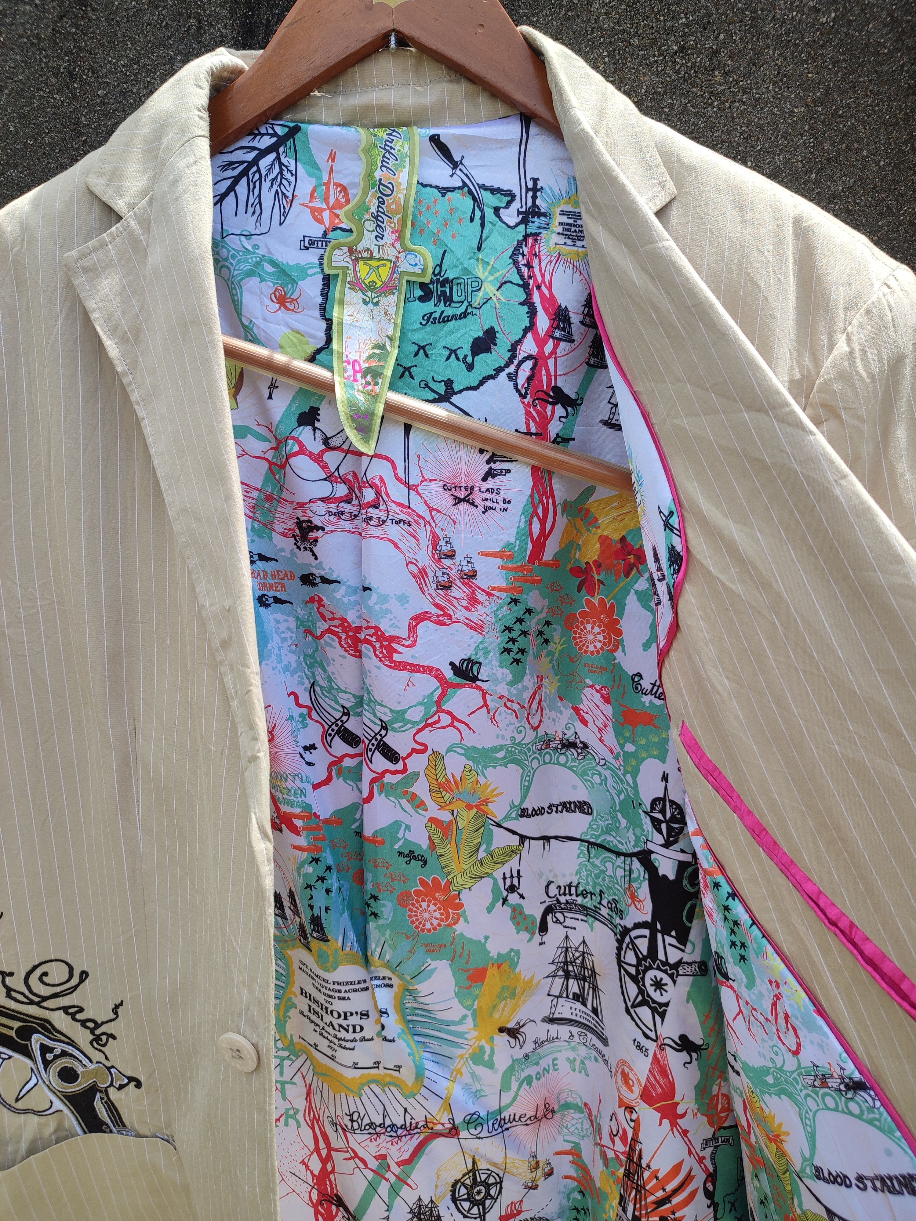 Artful Dodger Artful Dodger Embroidered Blazer (3XL) Size US XL / EU 56 / 4 - 18 Thumbnail