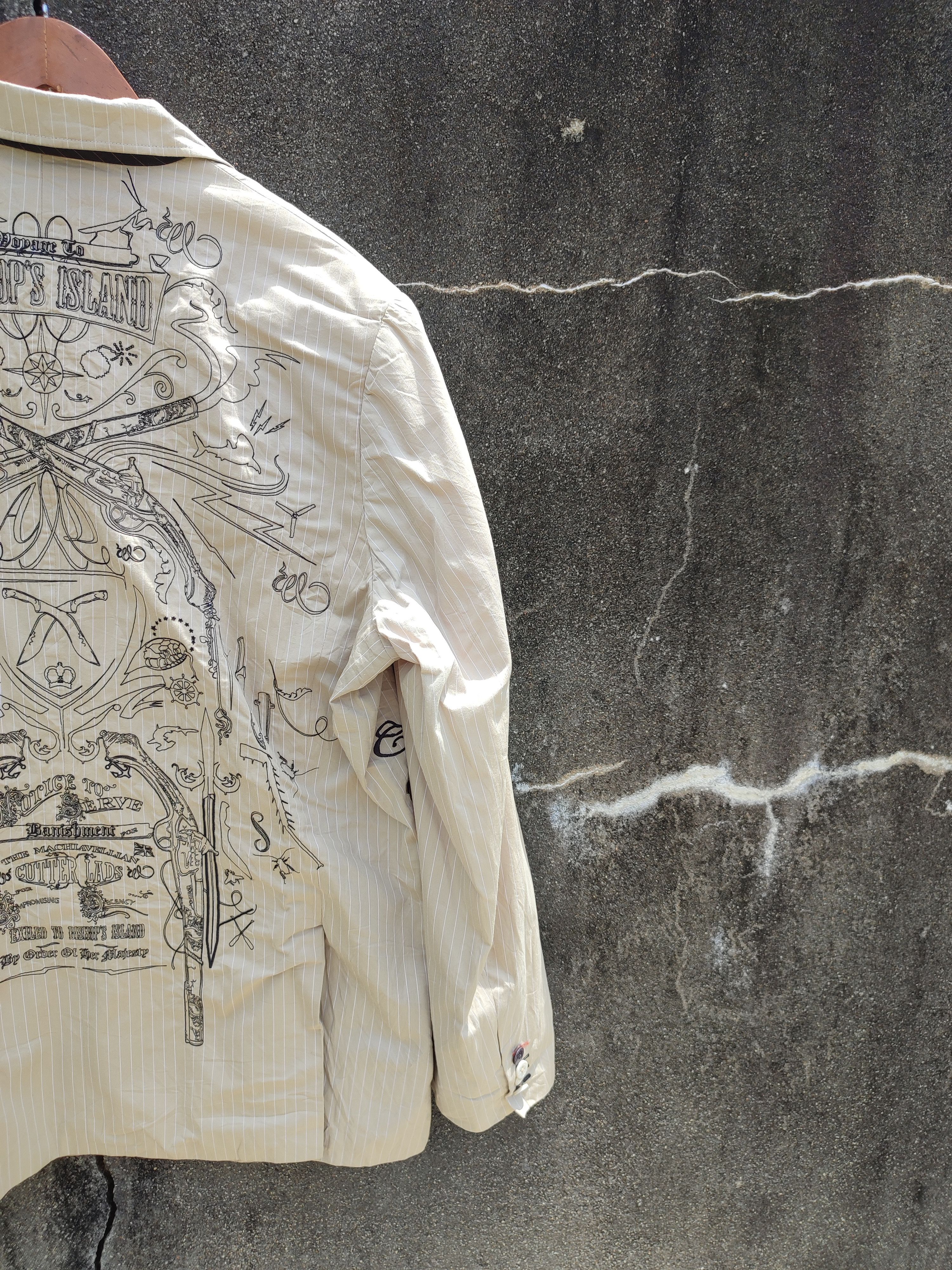 Artful Dodger Artful Dodger Embroidered Blazer (3XL) Size US XL / EU 56 / 4 - 6 Thumbnail