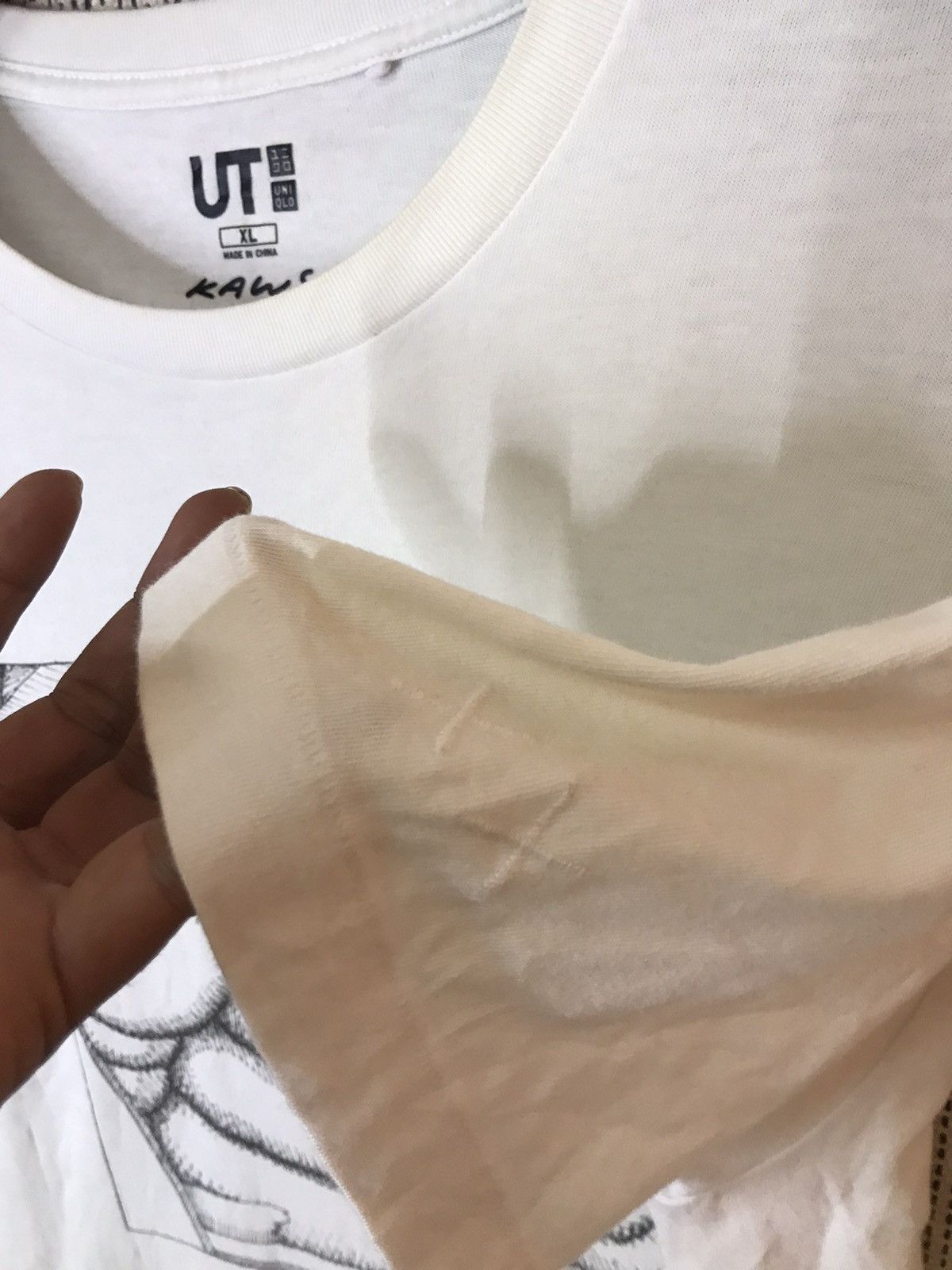 Japanese Brand × Kaws × Uniqlo ‼️SIZE XL Master piece UNIQLO X KAWS TSHIRT NICE DESIGN‼️ Size US XL / EU 56 / 4 - 4 Thumbnail