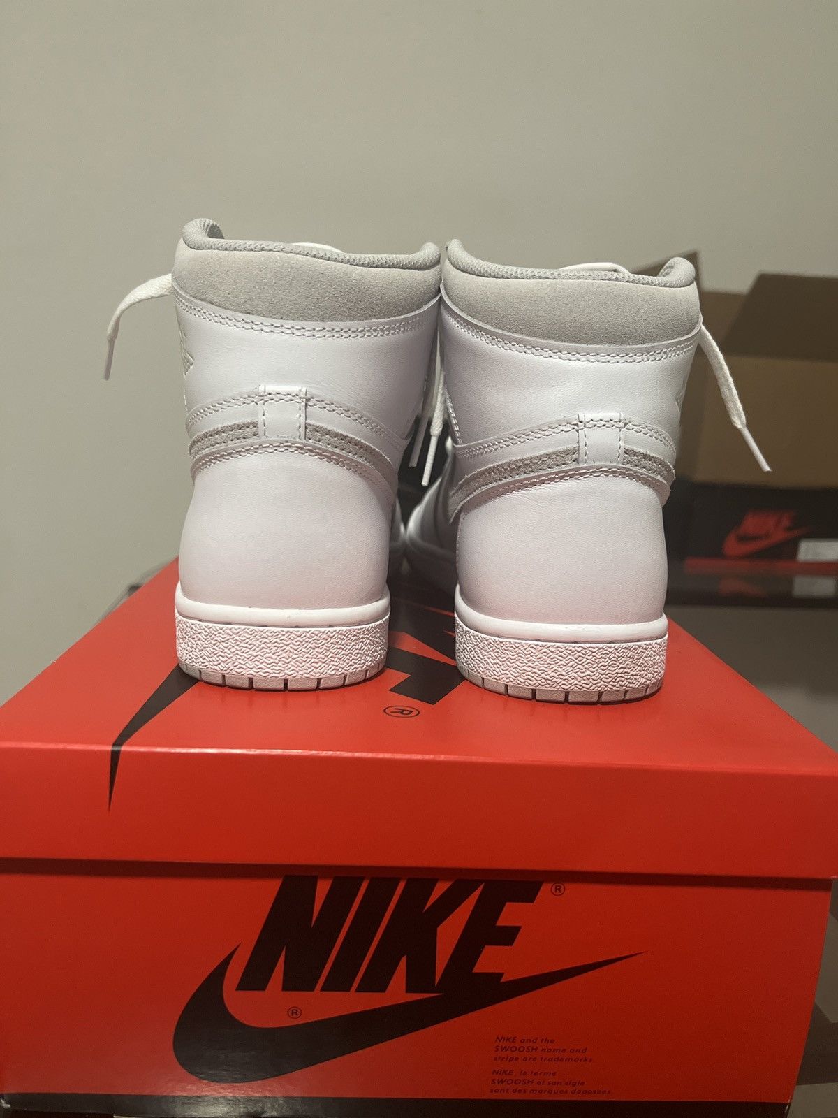 Jordan Brand × Nike Jordan 1 Neutral Grey 85 Size US 10.5 / EU 43-44 - 4 Thumbnail