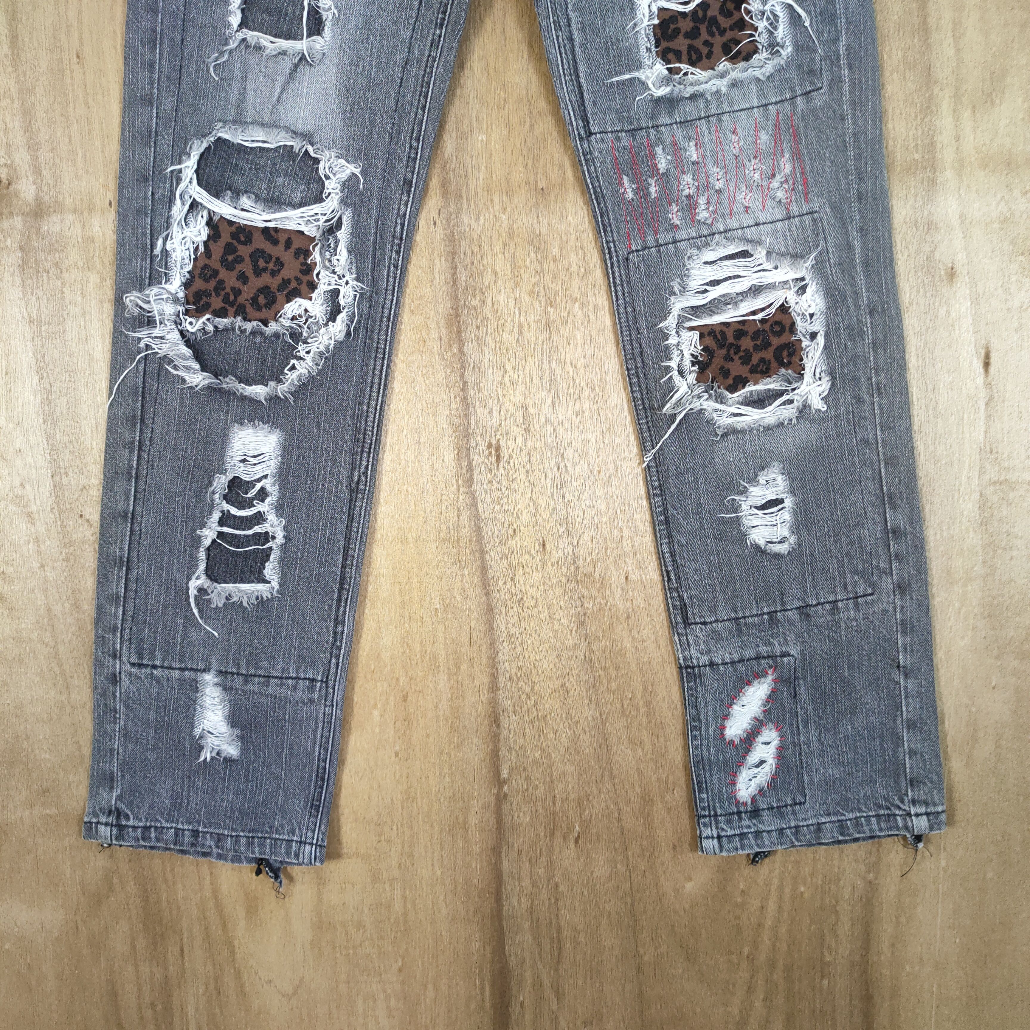 Black Label VINTAGE JURY BLACK SHAHIKO BORO FADED RIPPED JEANS PANTS Size US 34 / EU 50 - 3 Thumbnail