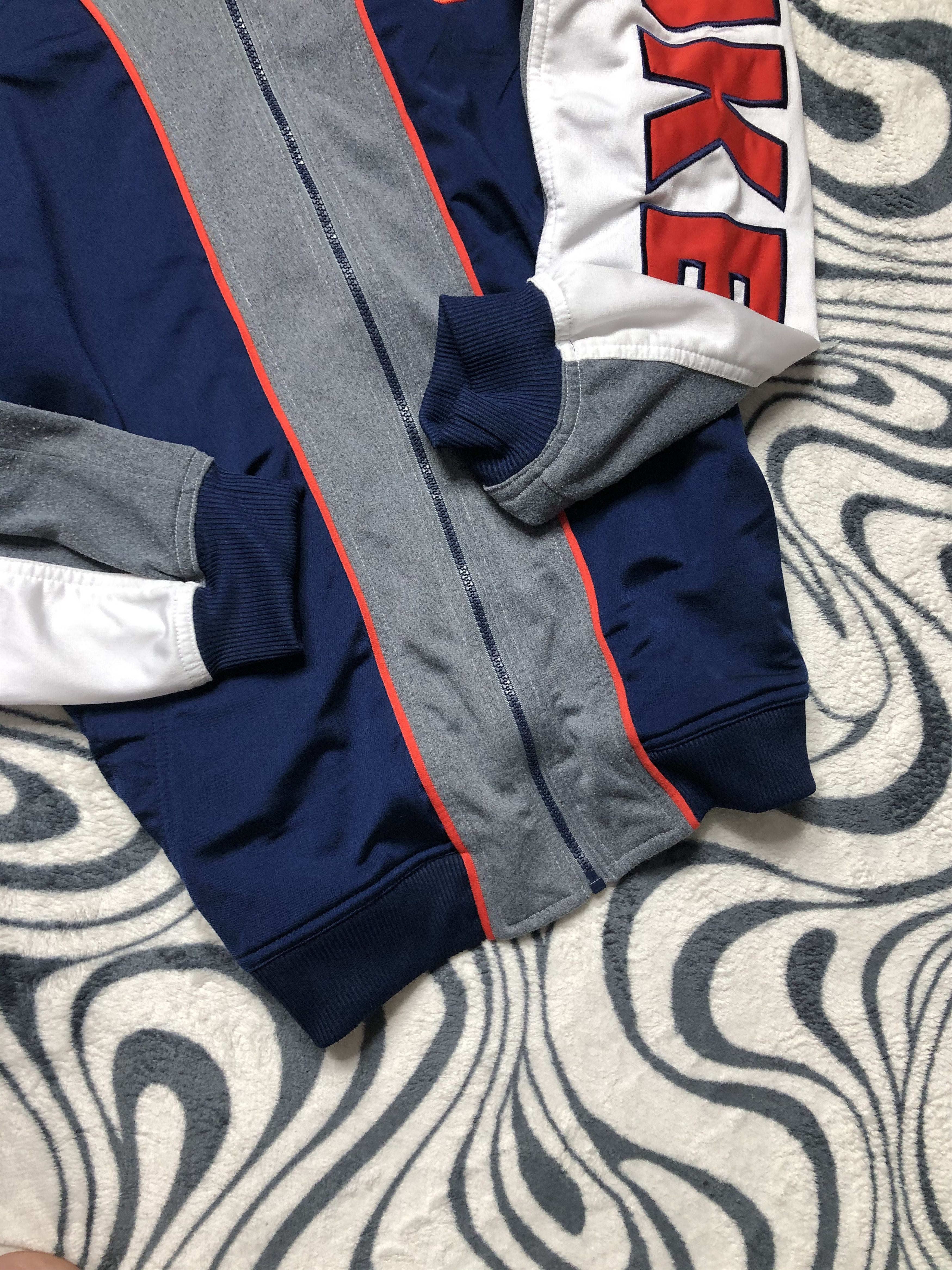 Nike Nike Vintage Mens Track Top Jacket Size US XL / EU 56 / 4 - 4 Thumbnail