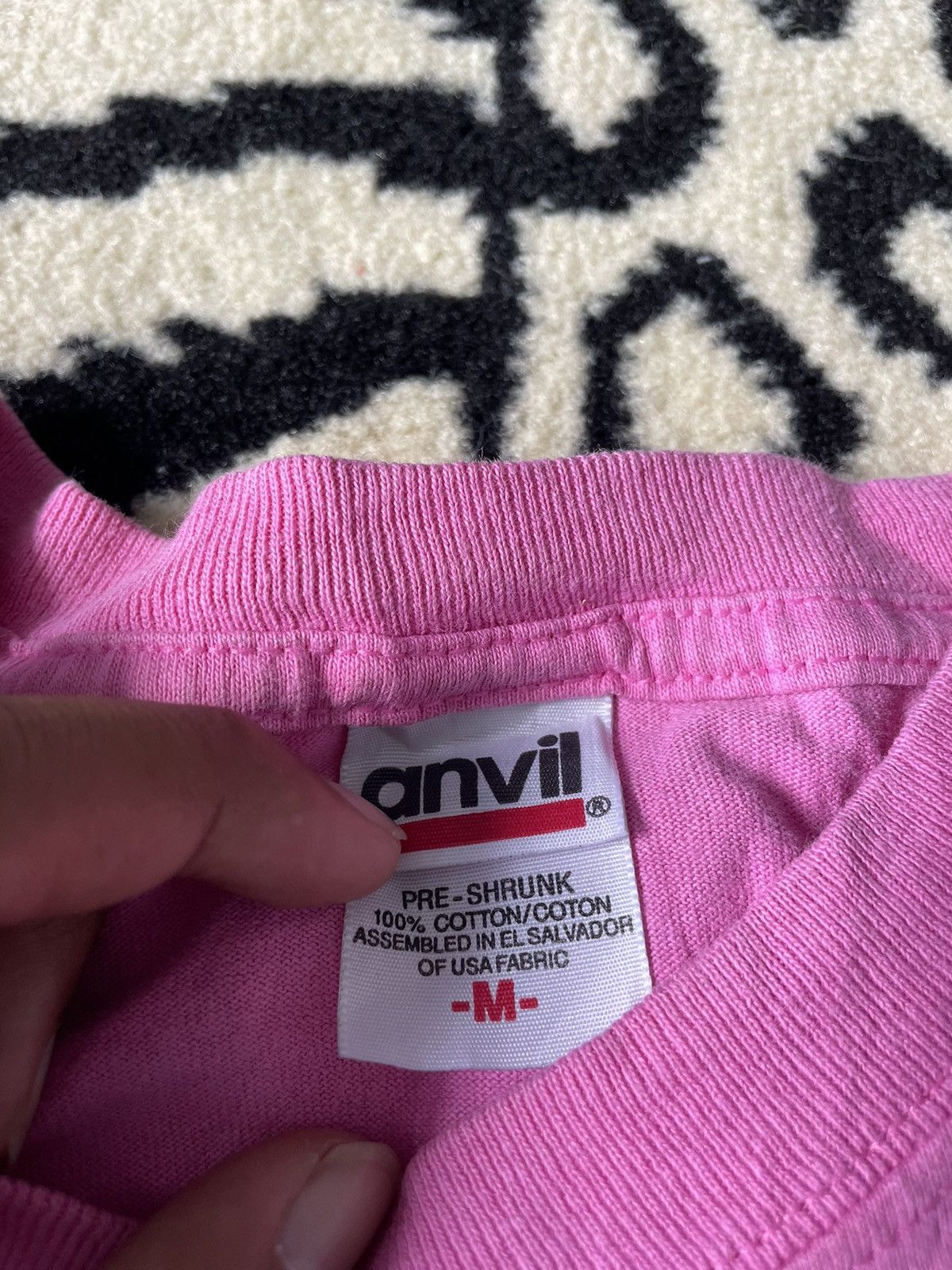Anvil × Vintage Vintage Y2K Hot And Flashy Pink T-shirt Double Stitch Size US M / EU 48-50 / 2 - 6 Thumbnail