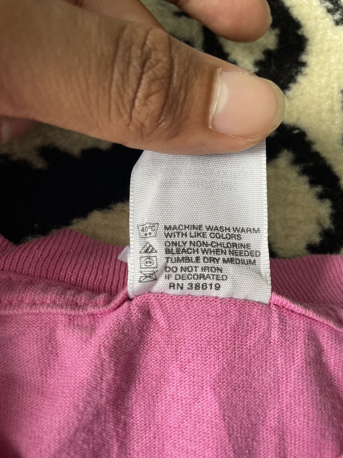 Anvil × Vintage Vintage Y2K Hot And Flashy Pink T-shirt Double Stitch Size US M / EU 48-50 / 2 - 7 Thumbnail