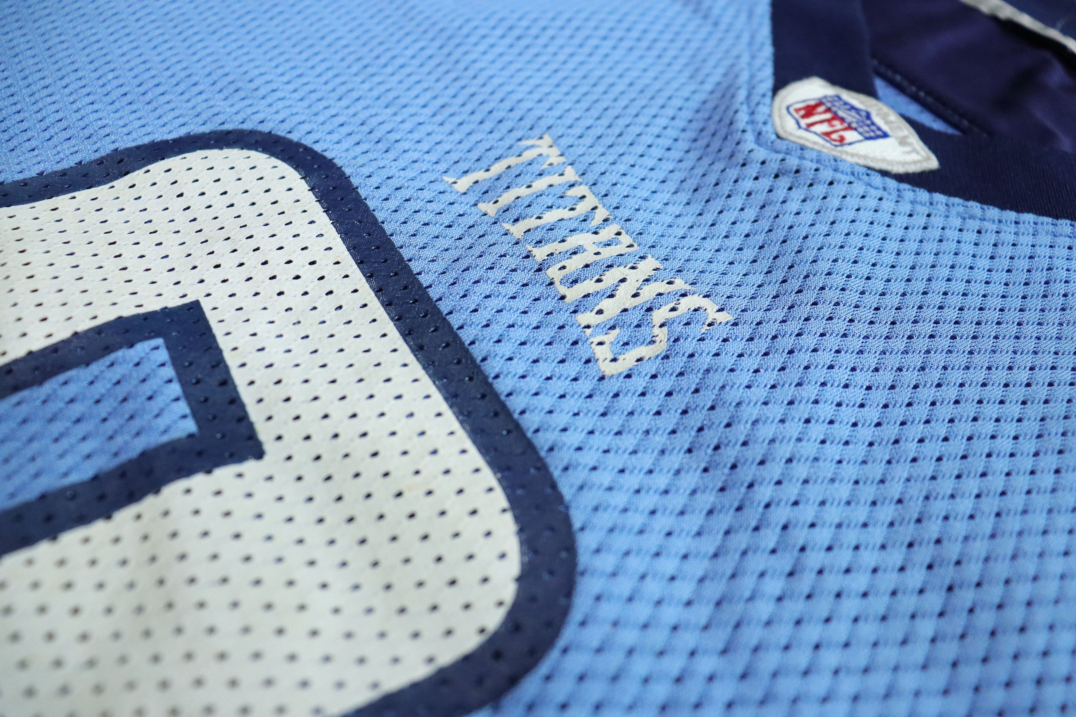 NFL × Reebok STEVE MCNAIR TENNESSEE TITANS 9 NFL VTG 00S YOUTH 2XL Size US XXL / EU 58 / 5 - 15 Thumbnail
