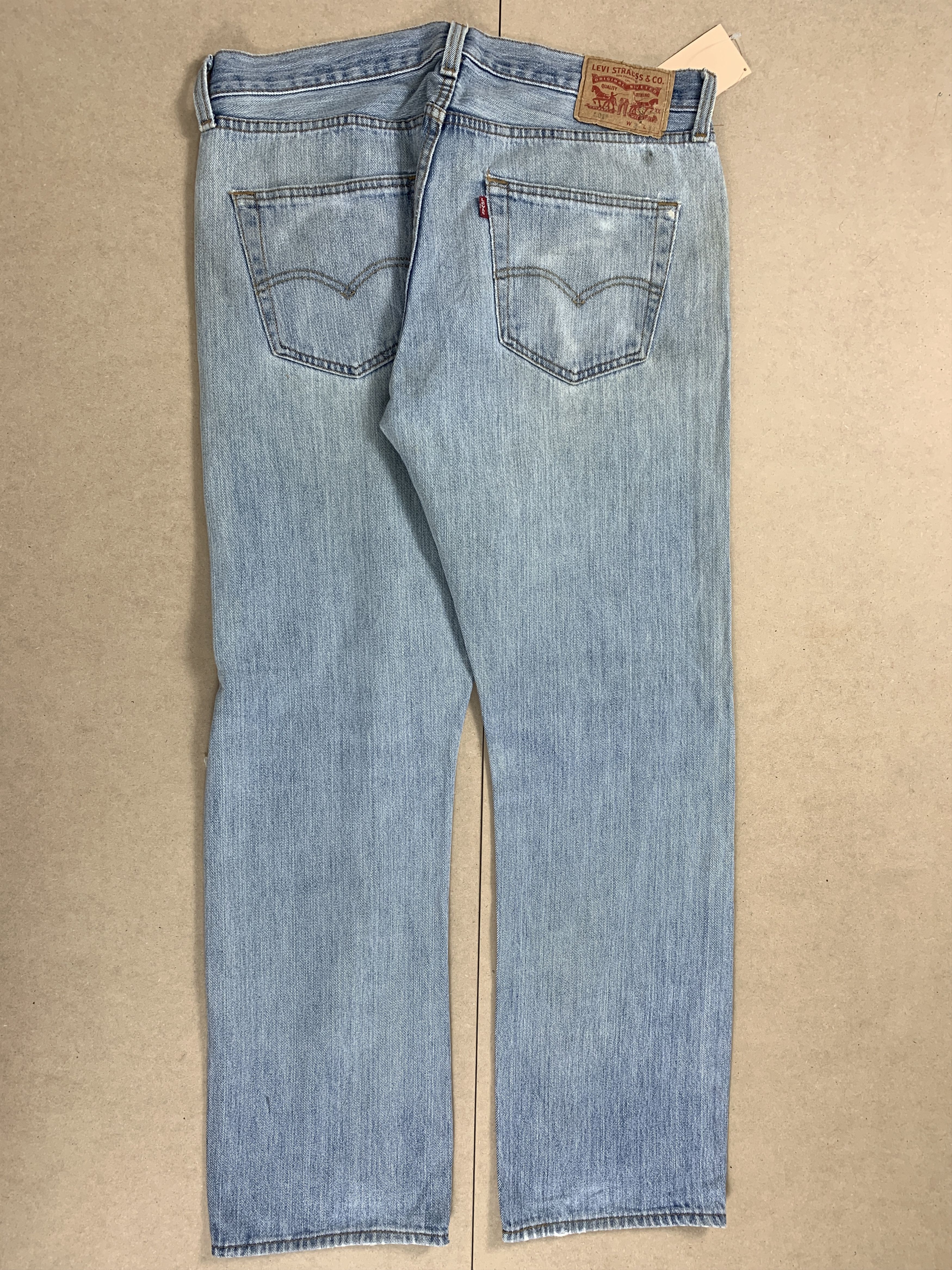 Levi's Vintage LEVI'S 501 Distressed Faded Light Wash Jeans Size US 32 / EU 48 - 6 Thumbnail
