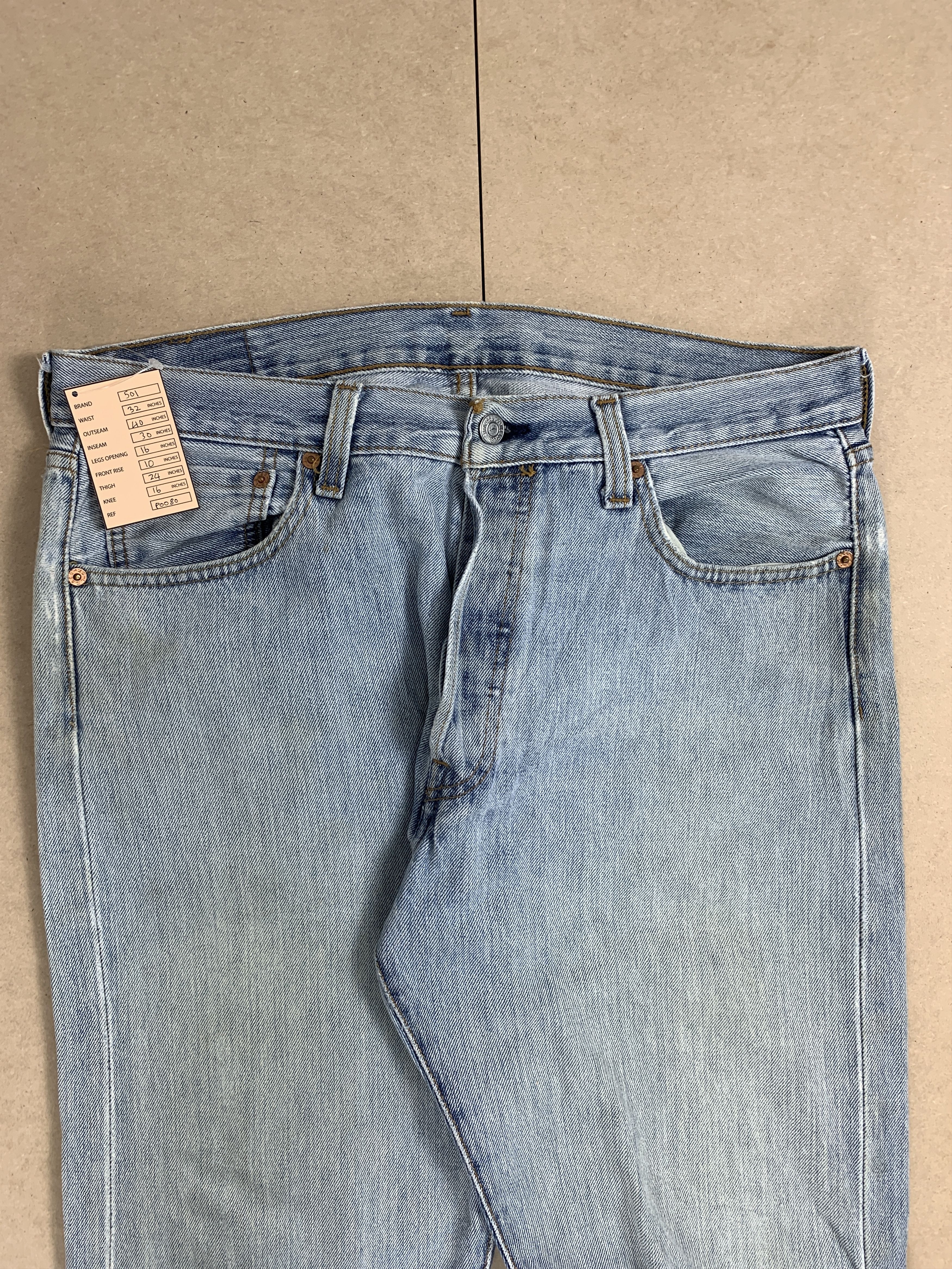 Levi's Vintage LEVI'S 501 Distressed Faded Light Wash Jeans Size US 32 / EU 48 - 2 Thumbnail