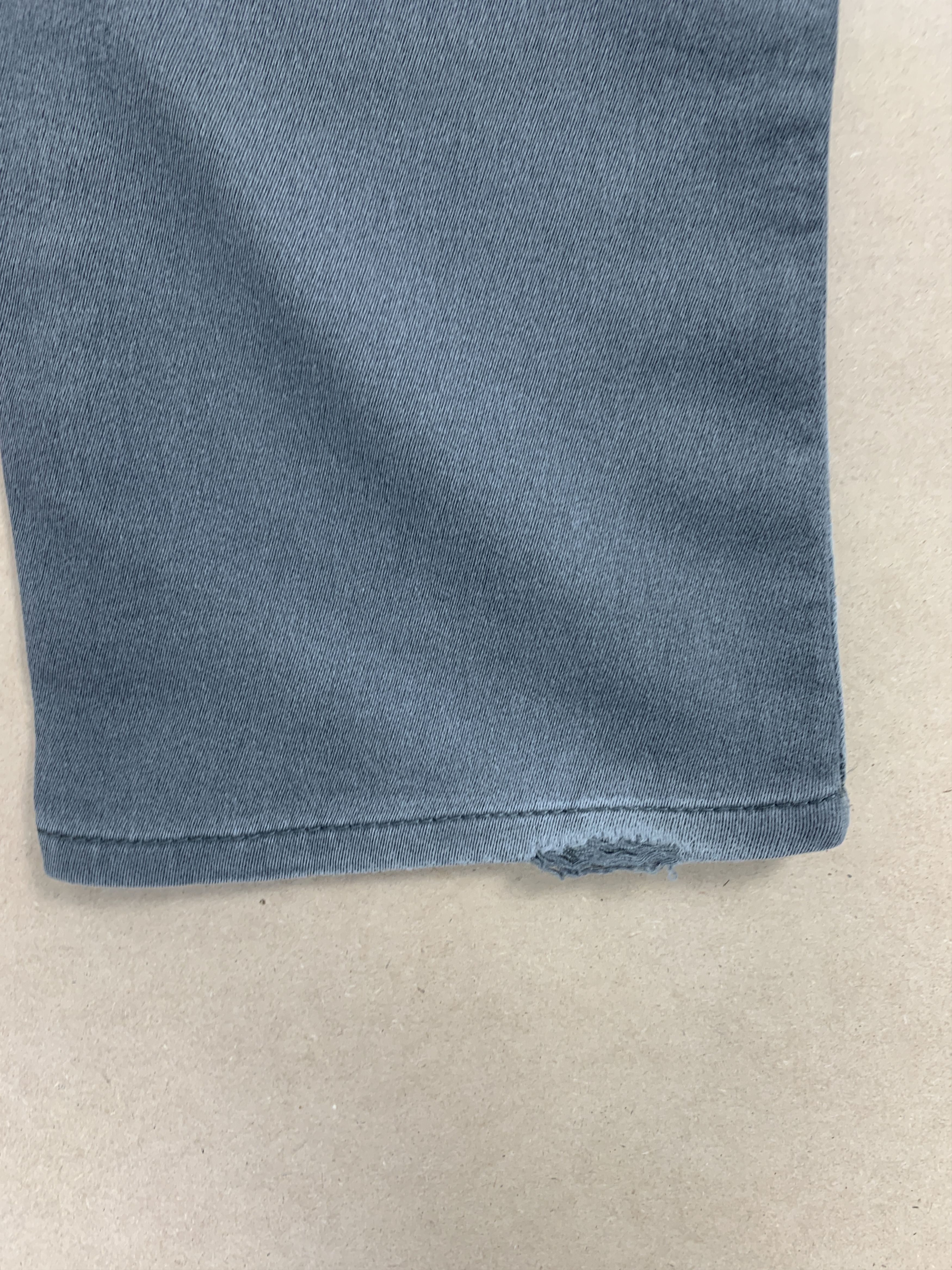 Levi's × Vintage Vintage LEVI'S 513 Straight Cut Light Wash Black Faded Jeans Size US 36 / EU 52 - 7 Thumbnail