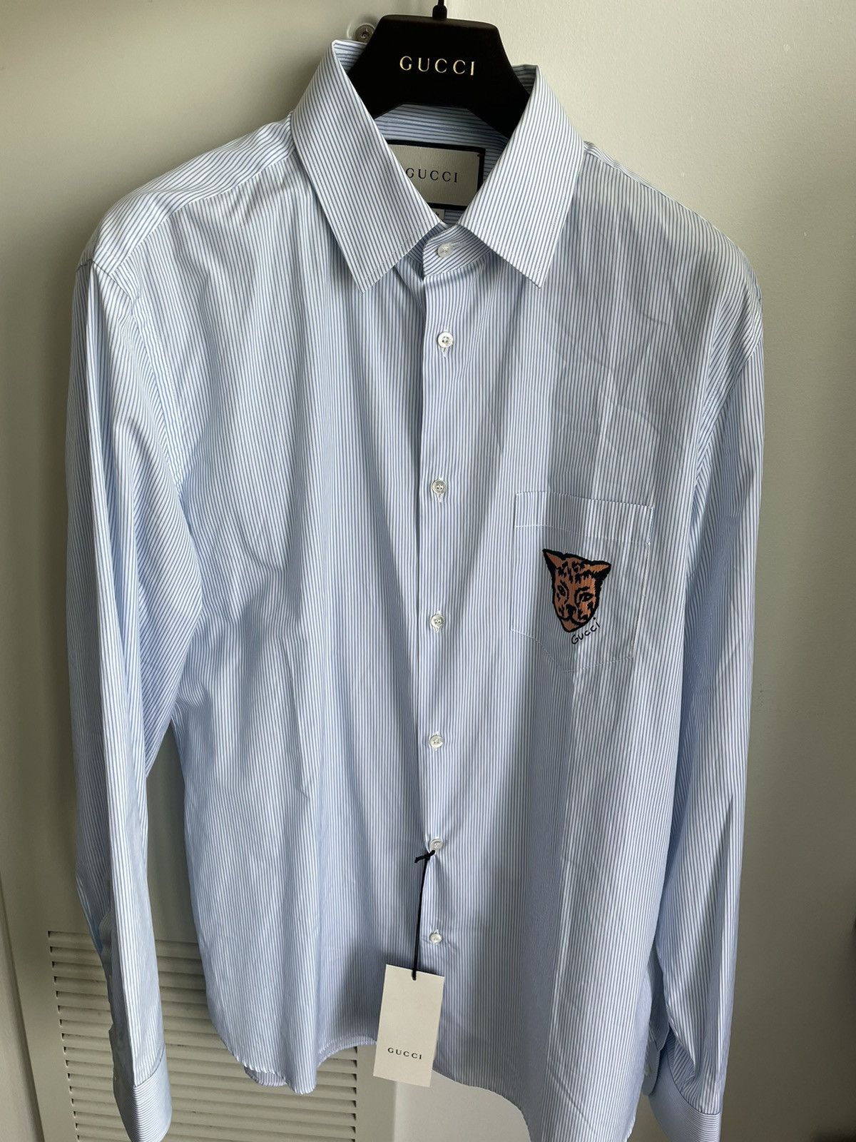 Gucci Brand New Rare Super Runway Iconic Tiger Gucci Logo Shirt Size US XL / EU 56 / 4 - 14 Thumbnail