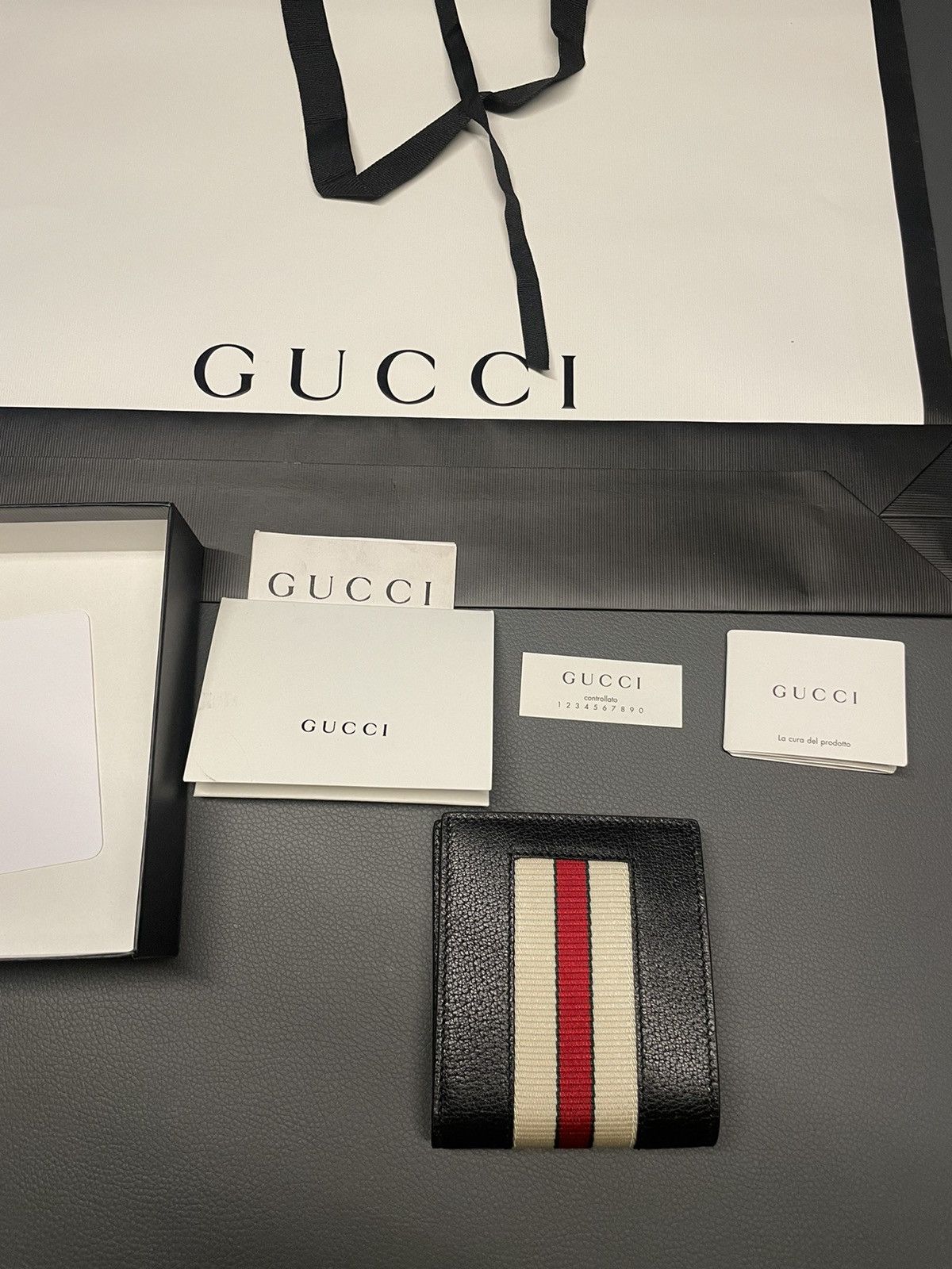 Gucci Rare Super Runway Limited Edition Gucci Logo Leather Wallet Size ONE SIZE - 9 Thumbnail
