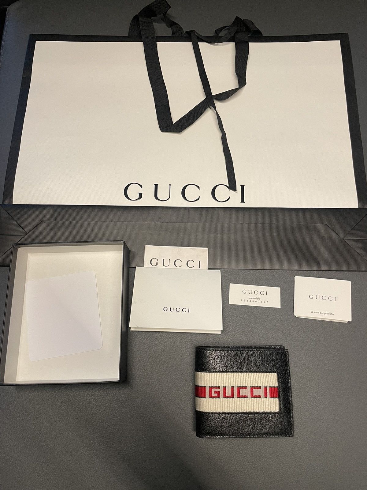 Gucci Rare Super Runway Limited Edition Gucci Logo Leather Wallet Size ONE SIZE - 5 Thumbnail