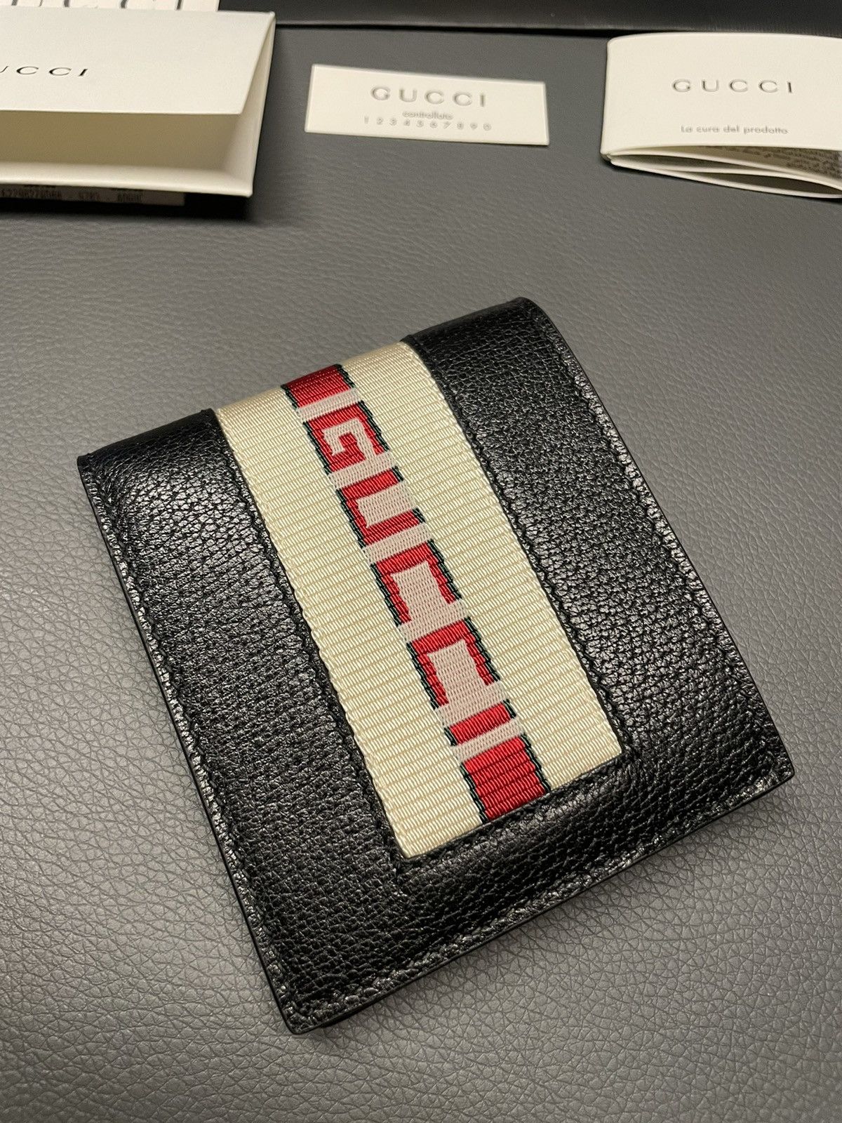Gucci Rare Super Runway Limited Edition Gucci Logo Leather Wallet Size ONE SIZE - 19 Thumbnail