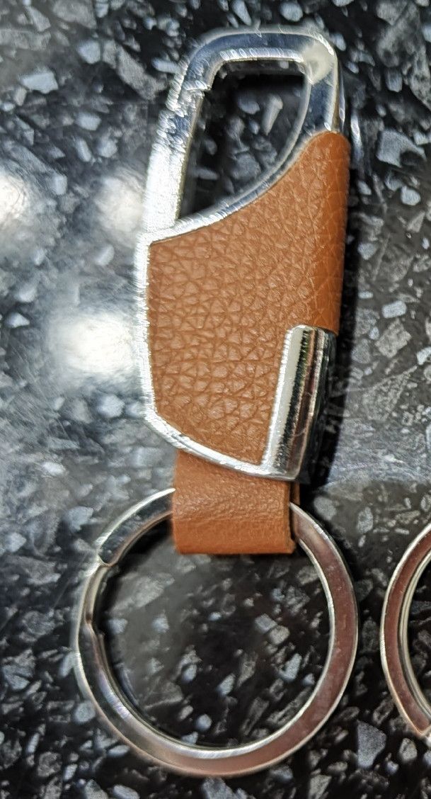 Jewelry Brown Color Metal Key Chain Size ONE SIZE - 3 Thumbnail