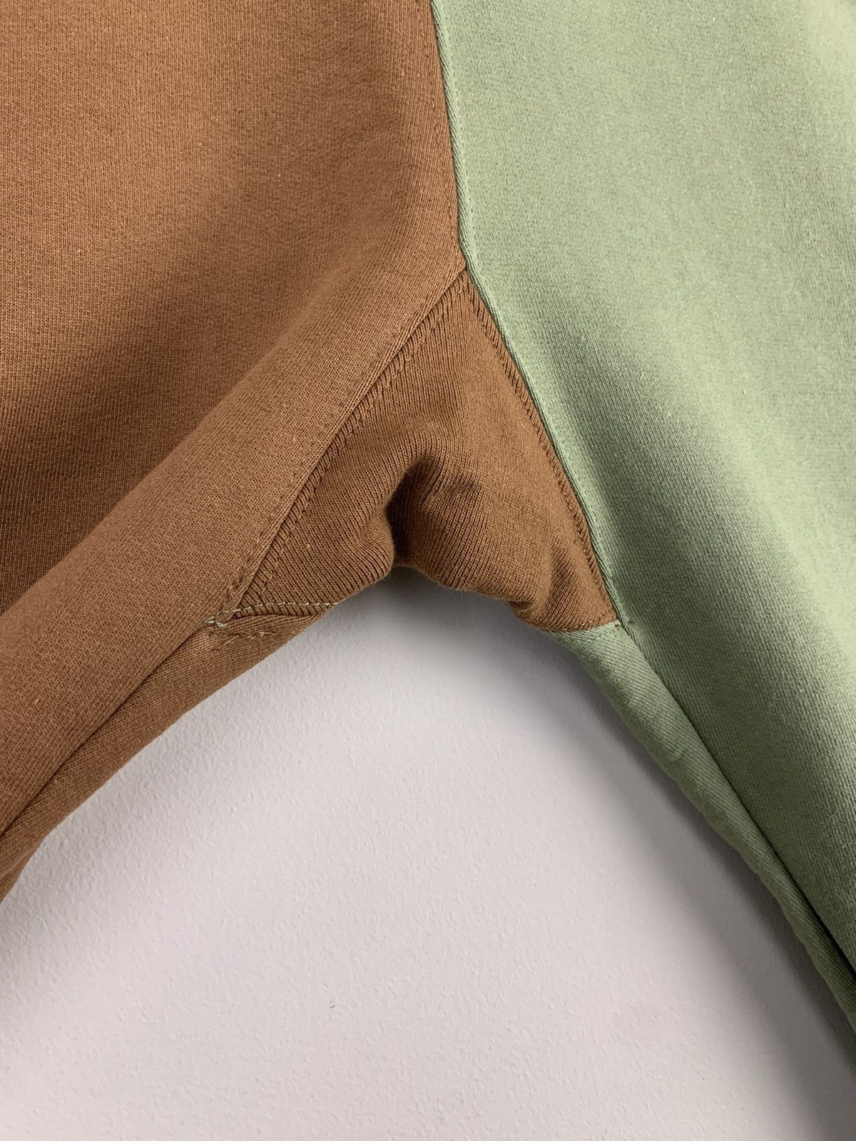 Supreme 2020 Supreme Split Sweatpants Olive Brown Medium Size US 32 / EU 48 - 6 Thumbnail