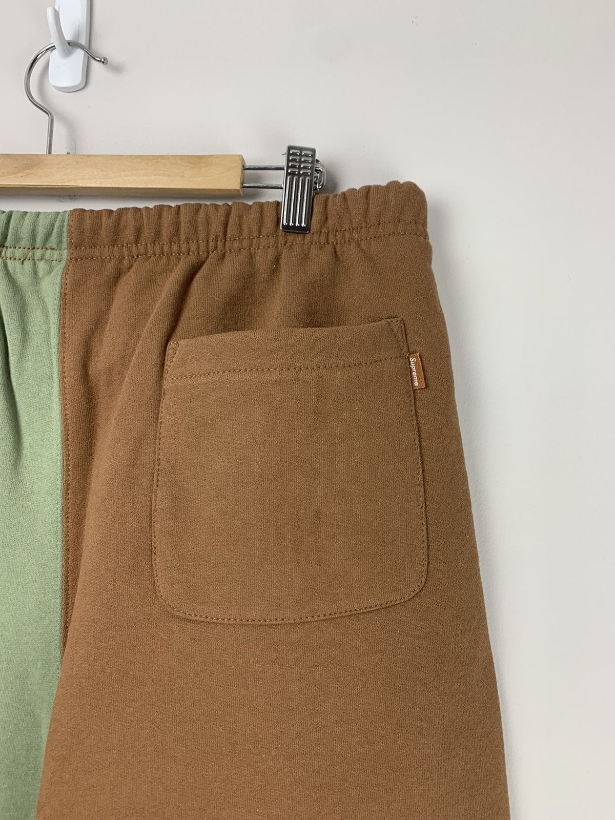 Supreme 2020 Supreme Split Sweatpants Olive Brown Medium Size US 32 / EU 48 - 12 Thumbnail
