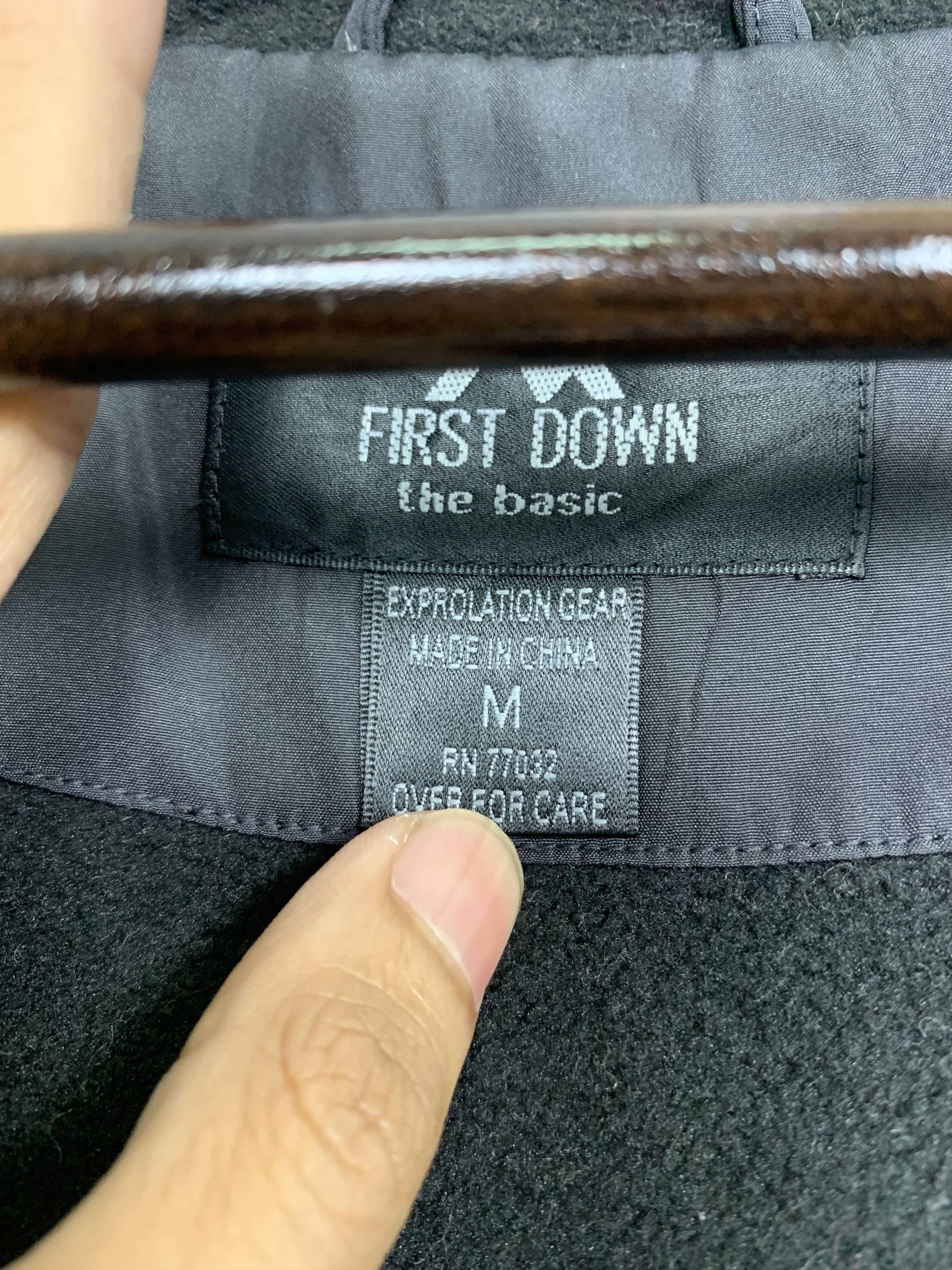 Japanese Brand Vintage First Down The Basic Quilted Lining Jacket J0865 Size US S / EU 44-46 / 1 - 4 Thumbnail