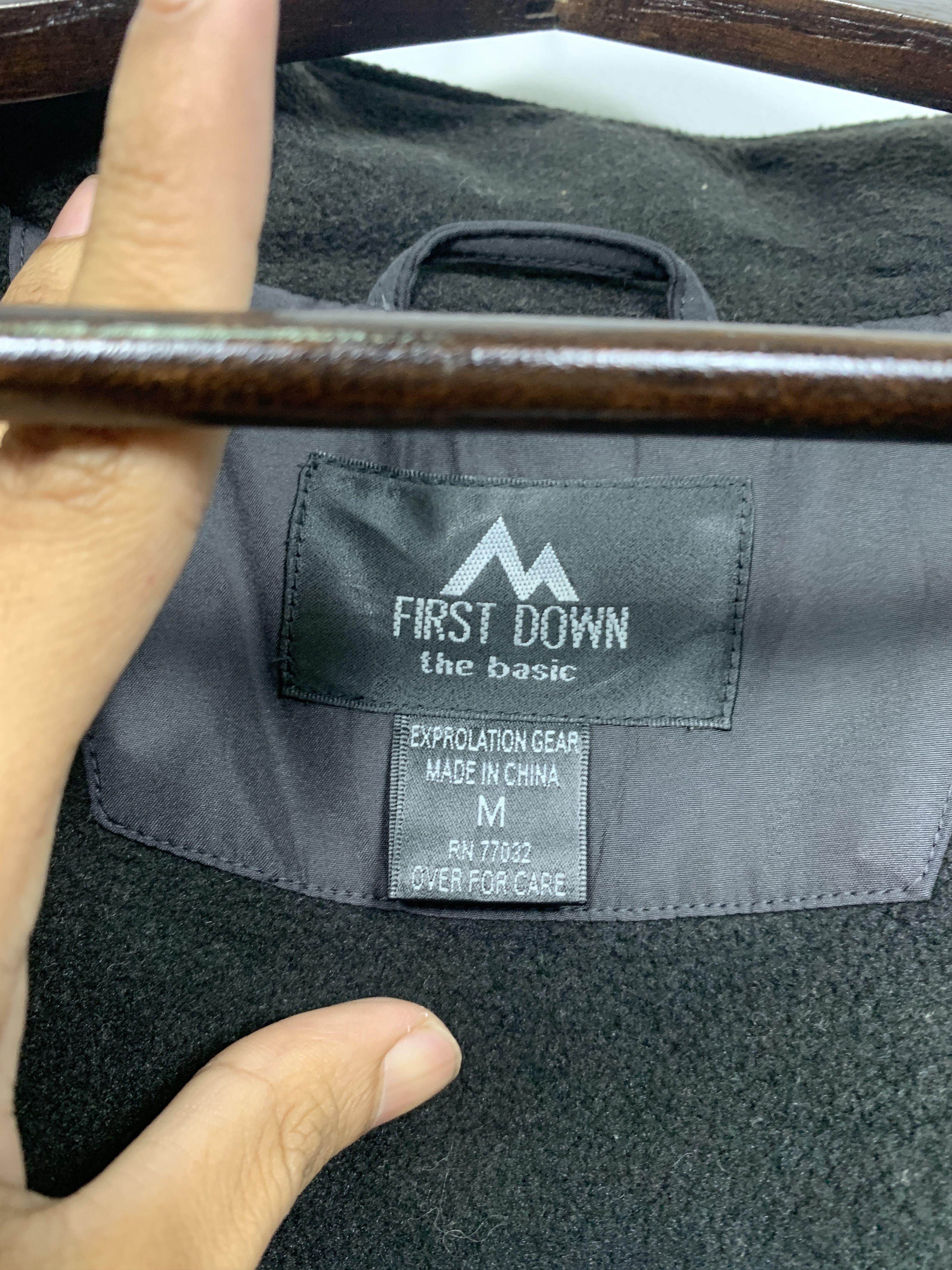 Japanese Brand Vintage First Down The Basic Quilted Lining Jacket J0865 Size US S / EU 44-46 / 1 - 3 Thumbnail