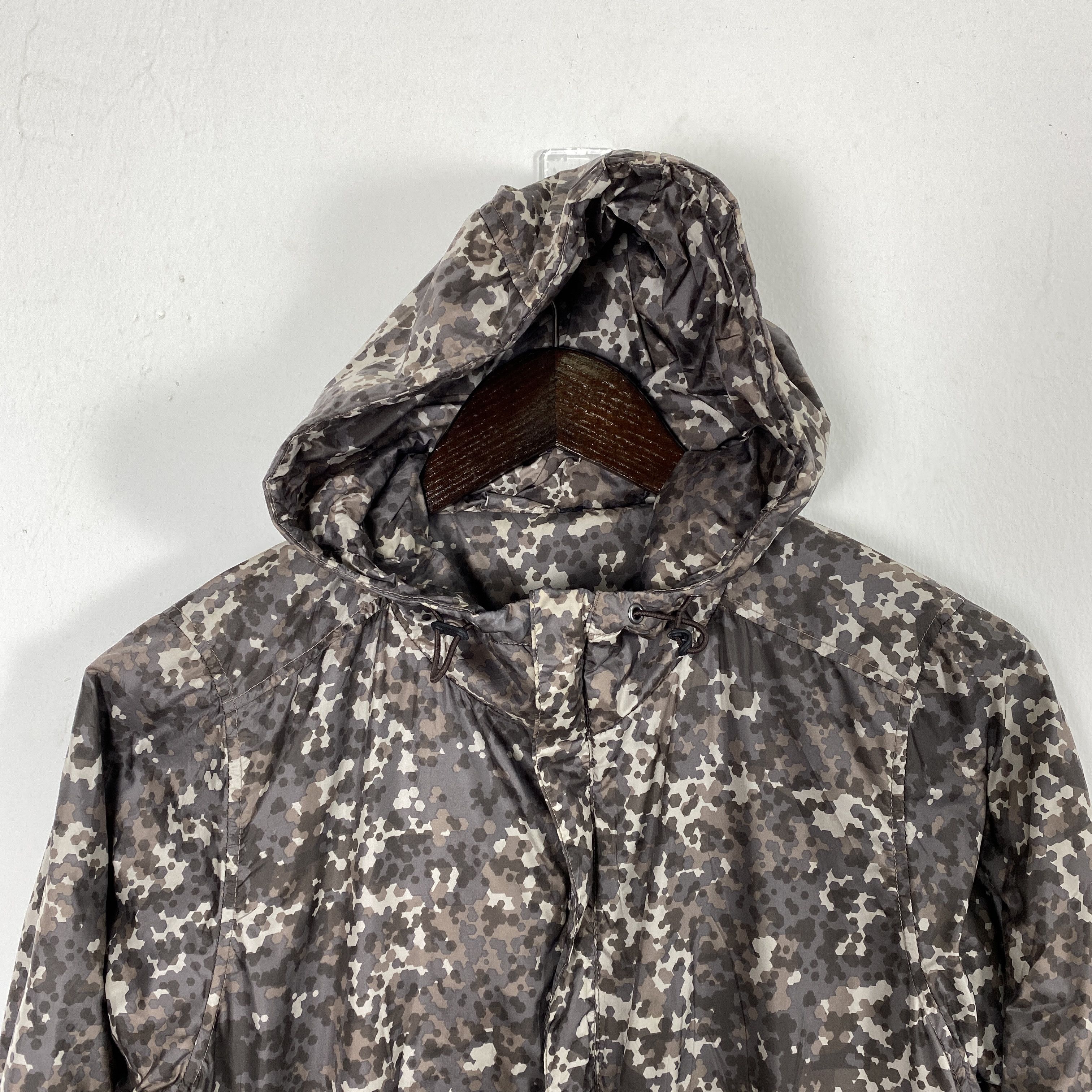 Vintage Vintage Danskin Camouflage Windbreaker Jacket J0138 Size US S / EU 44-46 / 1 - 2 Thumbnail