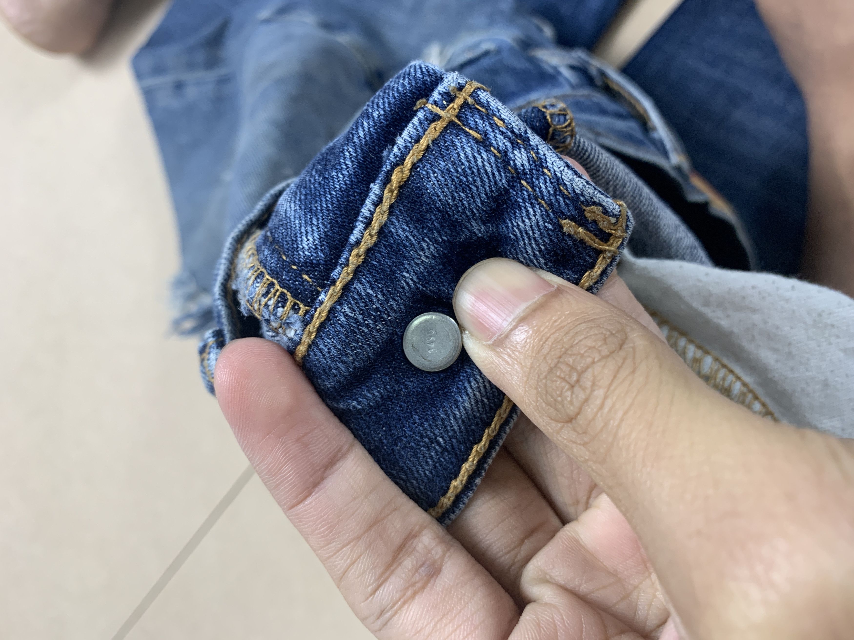 Levi's × Vintage Vintage LEVI'S 505 Men Regular Fit Distressed Mid Wash Jeans Size US 38 / EU 54 - 18 Thumbnail