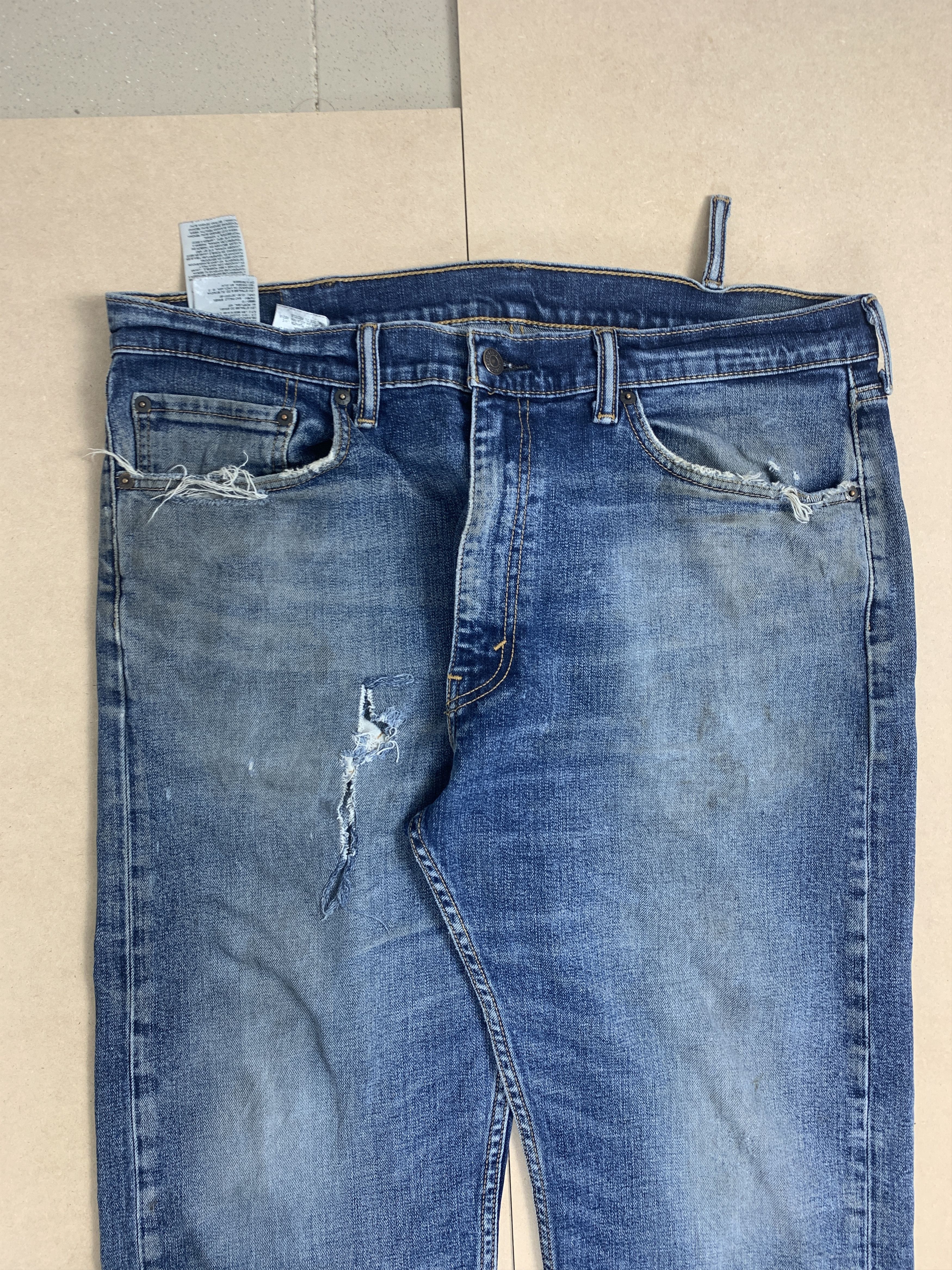 Levi's × Vintage Vintage LEVI'S 505 Men Regular Fit Distressed Mid Wash Jeans Size US 38 / EU 54 - 3 Thumbnail