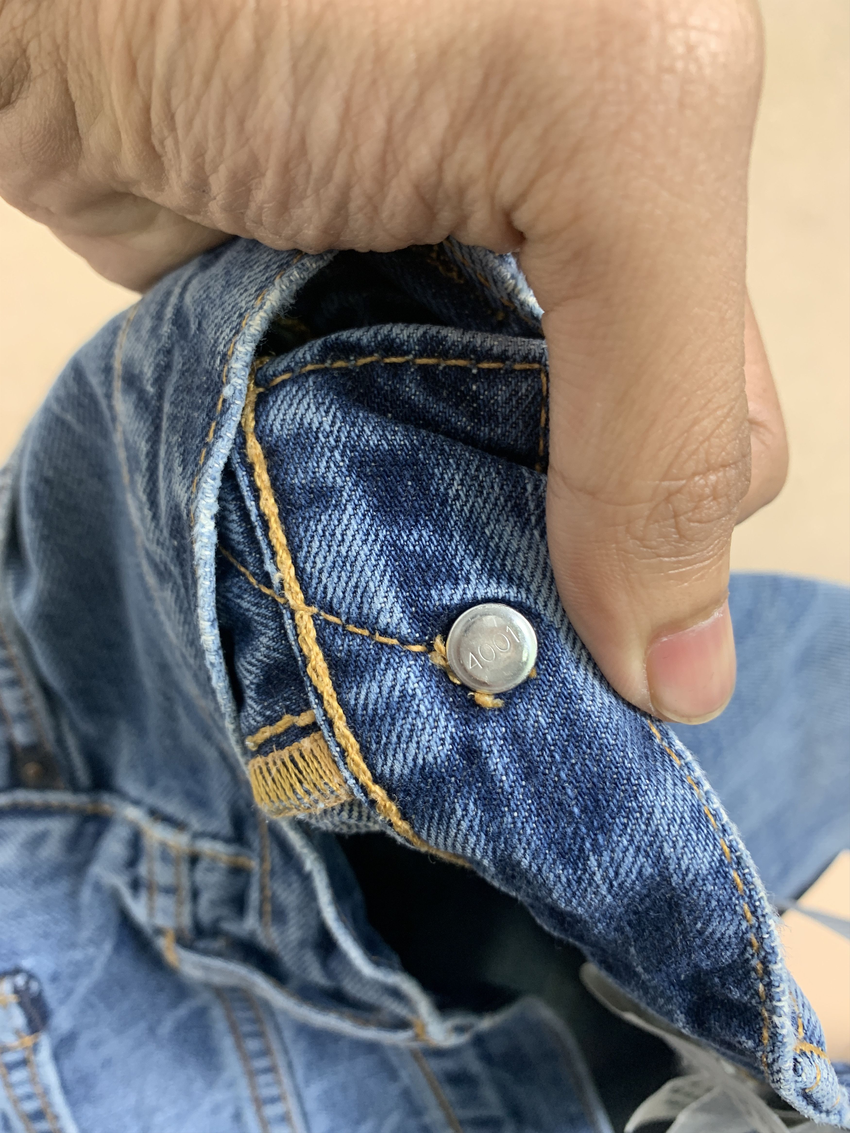 Levi's Vintage LEVI'S 562 Distressed Faded Loose Straight Jeans Size US 32 / EU 48 - 21 Thumbnail