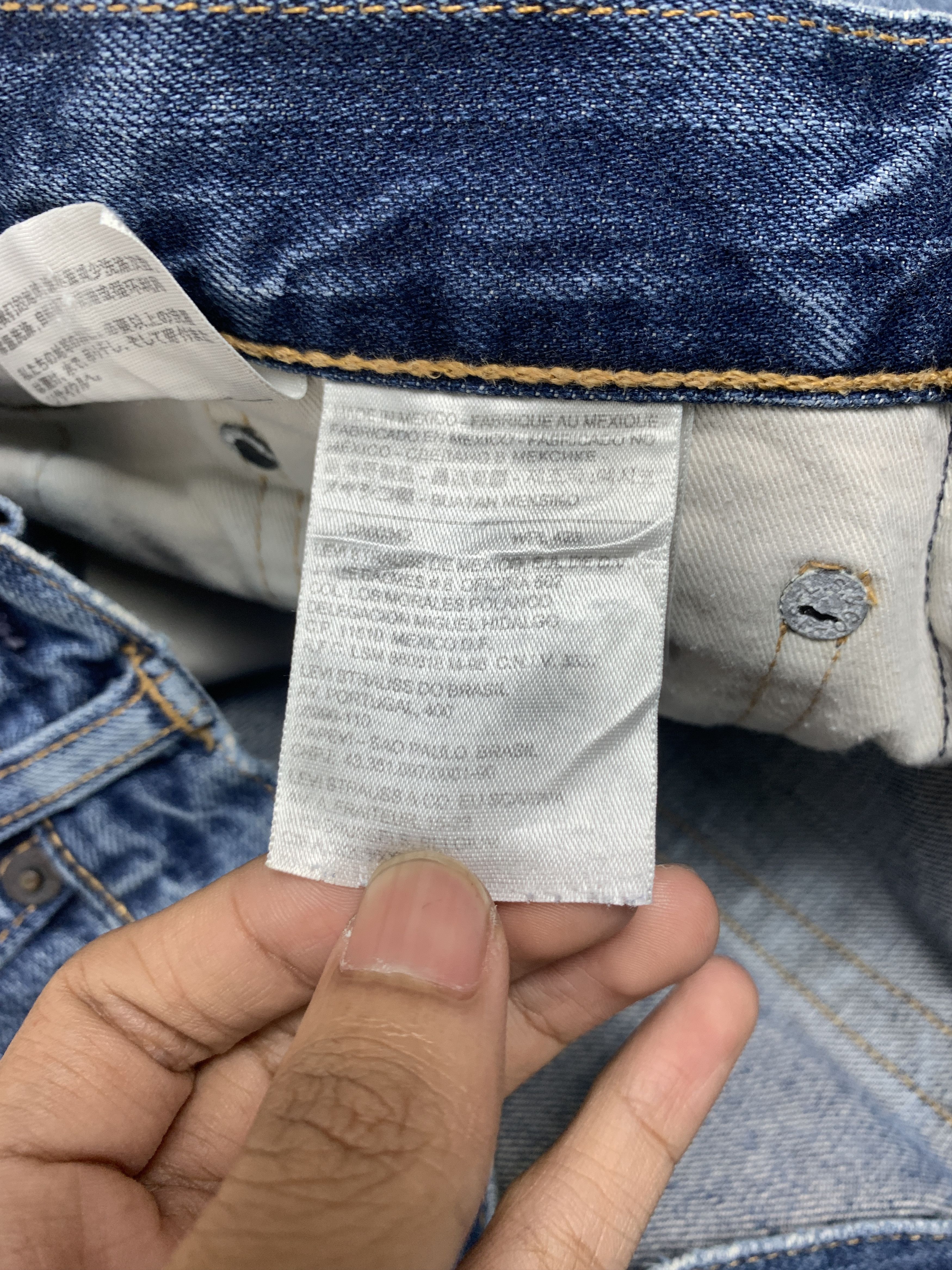 Levi's Vintage LEVI'S 562 Distressed Faded Loose Straight Jeans Size US 32 / EU 48 - 15 Thumbnail