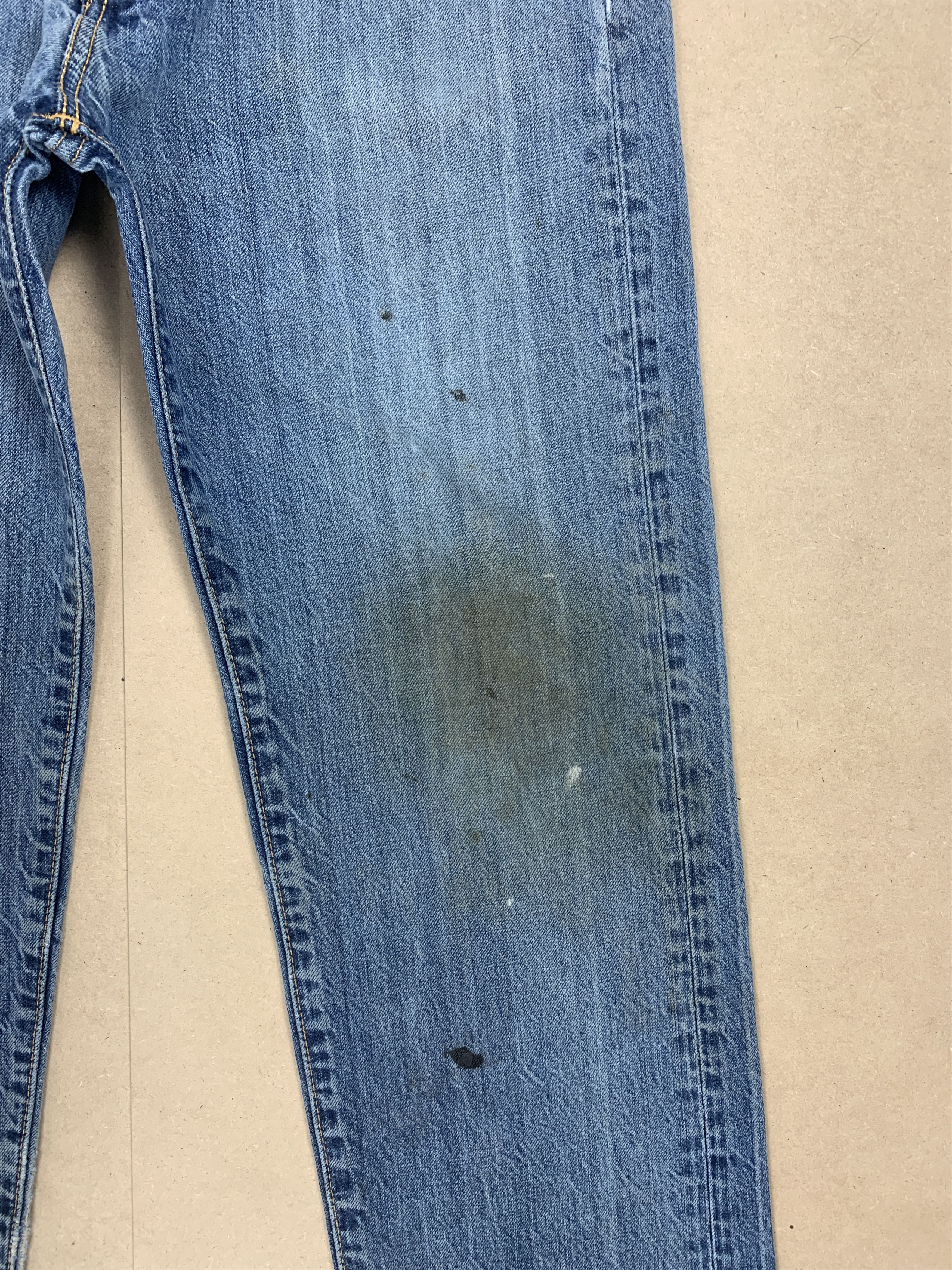 Levi's Vintage LEVI'S 562 Distressed Faded Loose Straight Jeans Size US 32 / EU 48 - 4 Thumbnail