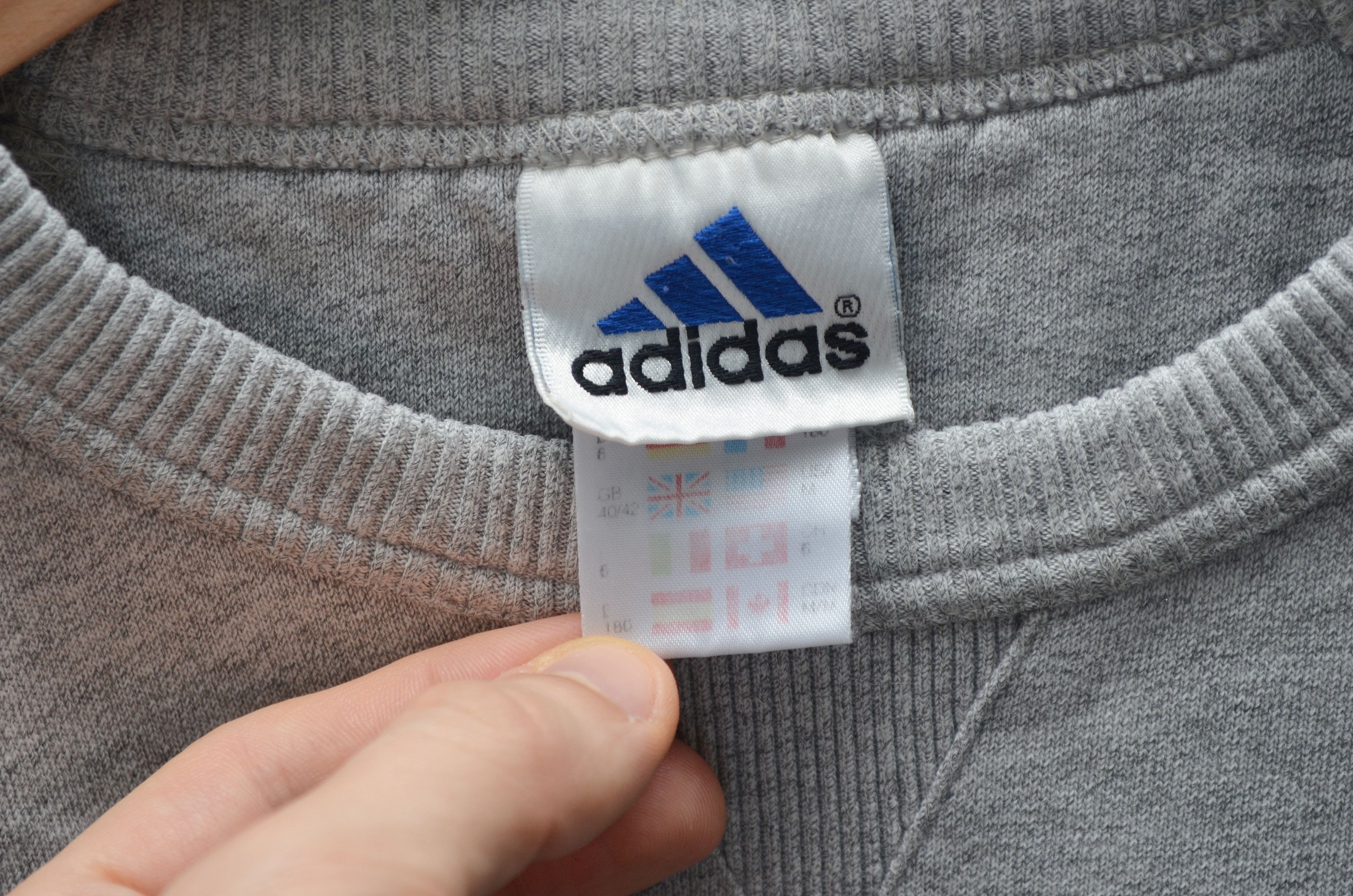 Adidas Adidas Vintage Big Center Logo Sweatshirt 90s 80s crewneck Size US M / EU 48-50 / 2 - 4 Thumbnail