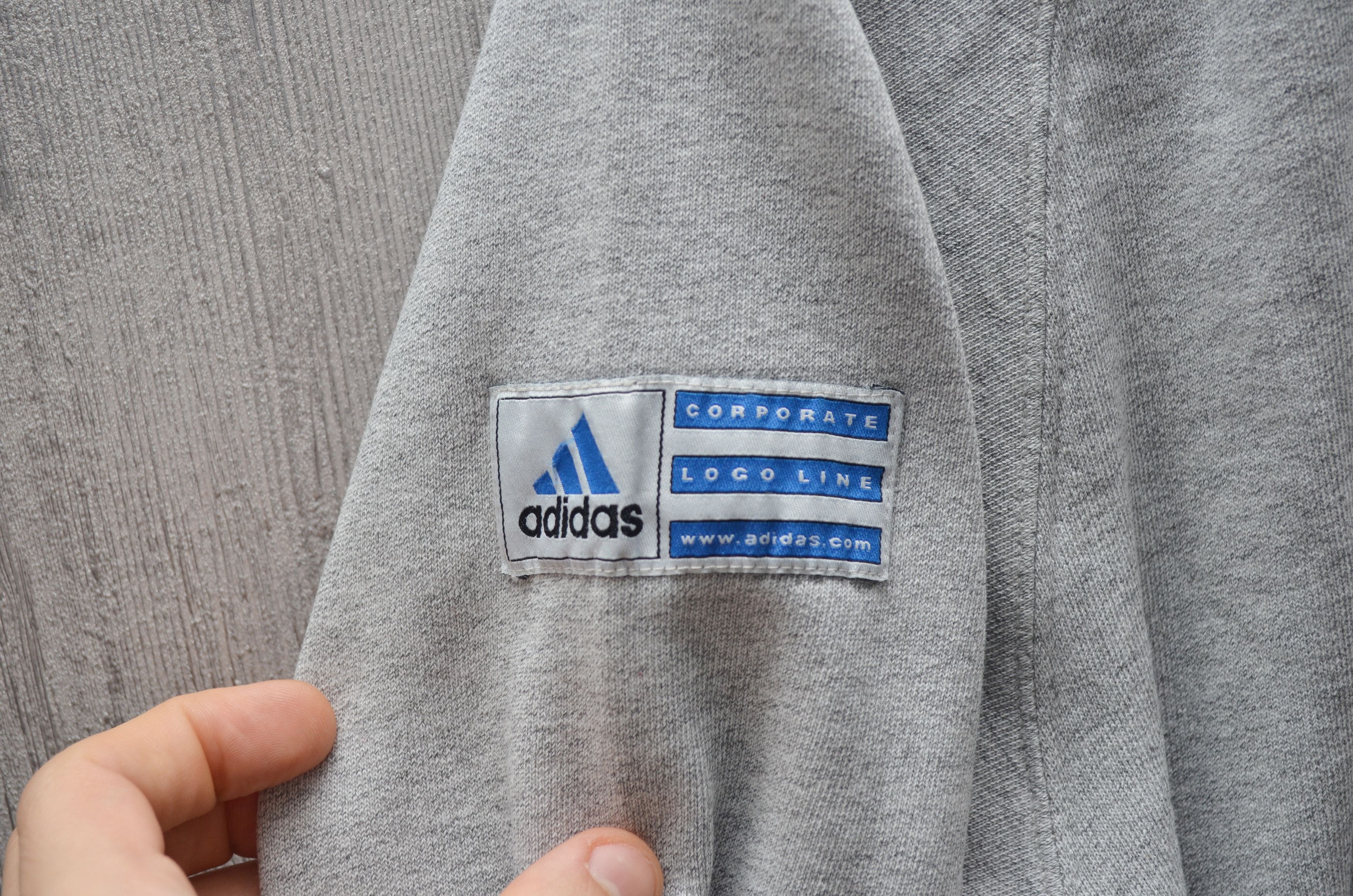 Adidas Adidas Vintage Big Center Logo Sweatshirt 90s 80s crewneck Size US M / EU 48-50 / 2 - 7 Thumbnail
