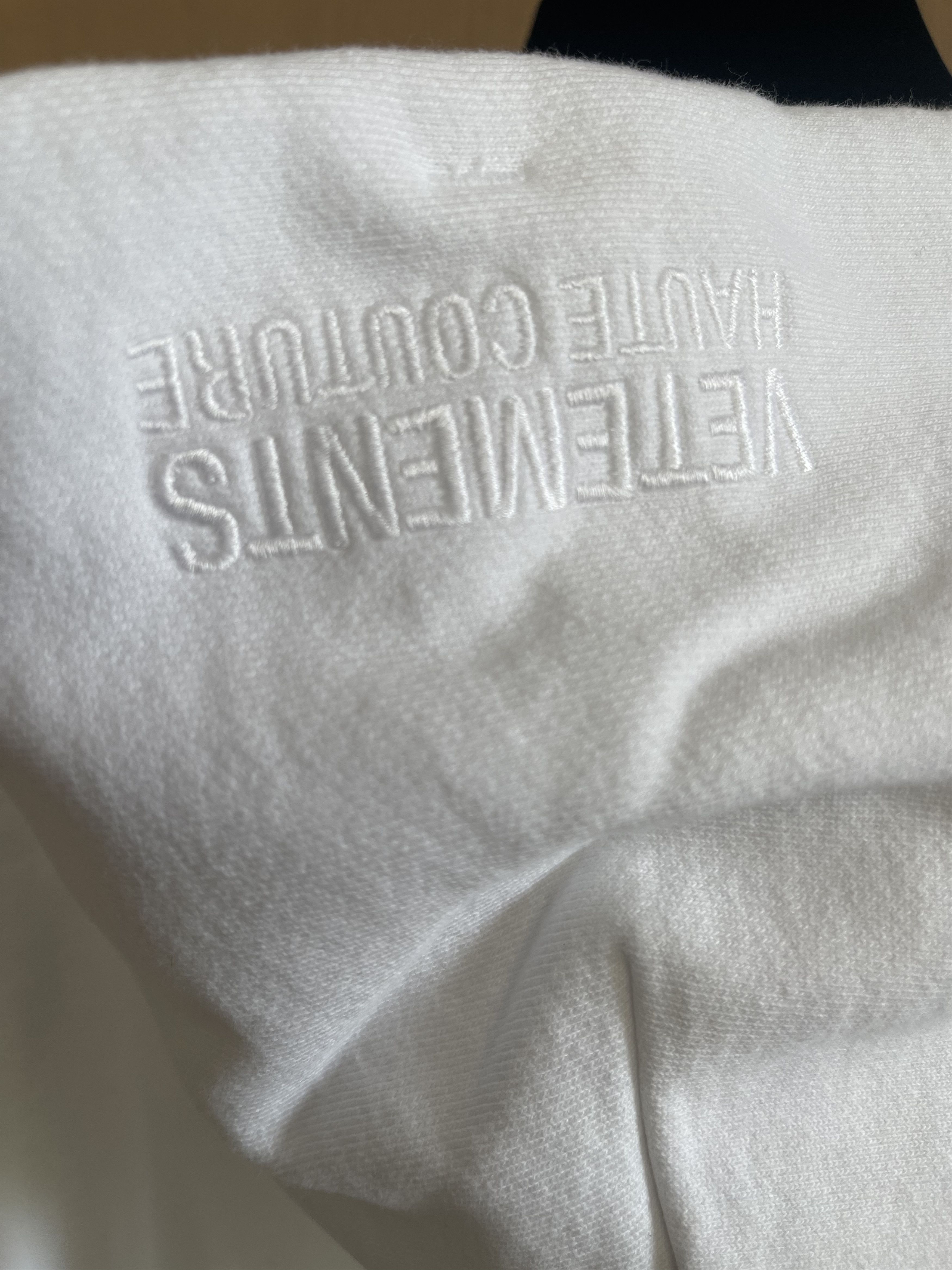 Vetements New with Tag, Haute Couture Logo Hooded Sweatshirt In White Size US L / EU 52-54 / 3 - 9 Thumbnail
