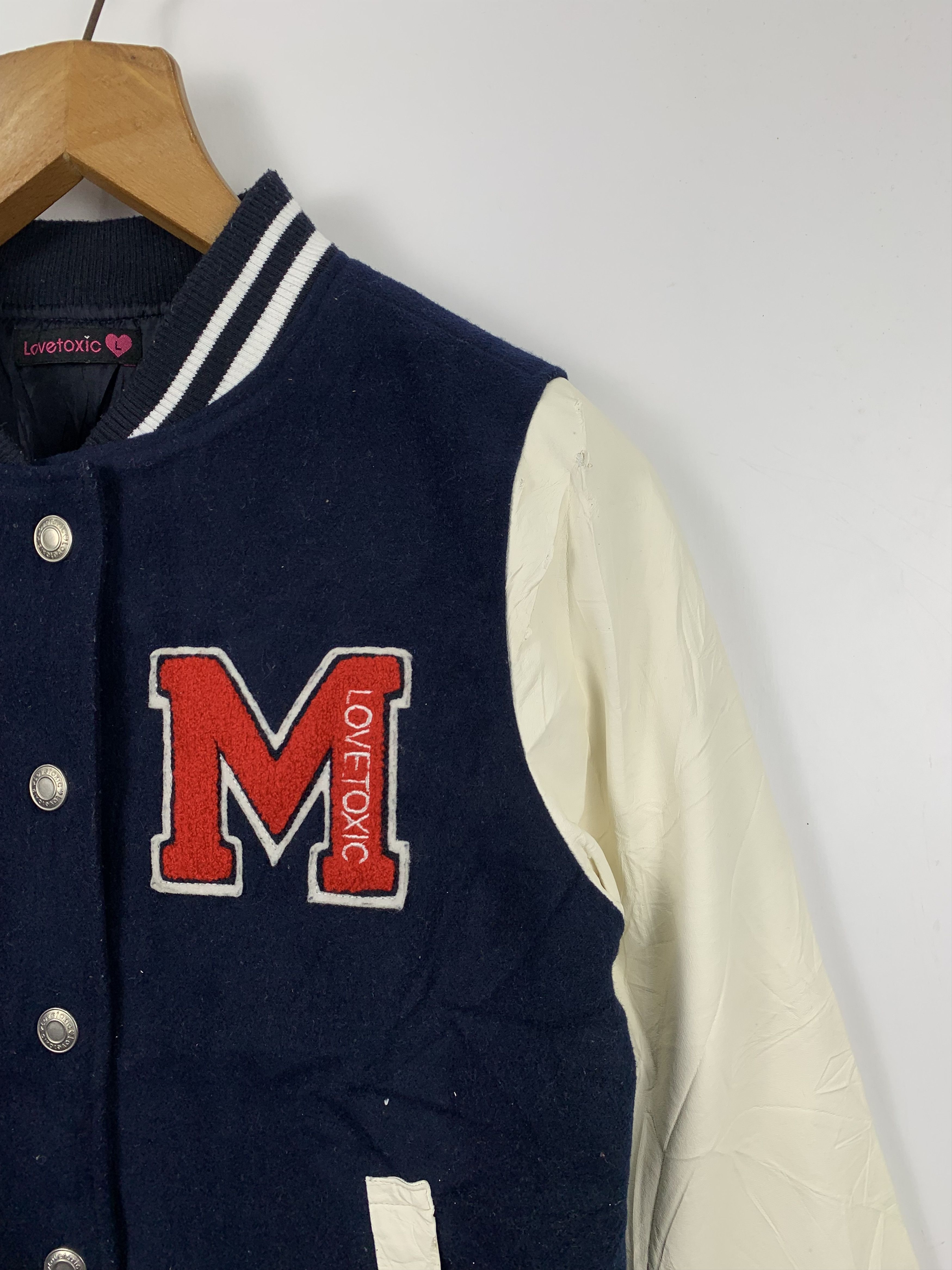 Vintage Vintage Lovetoxic Embroidery Varsity Jacket J0369 Size S / US 4 / IT 40 - 4 Thumbnail
