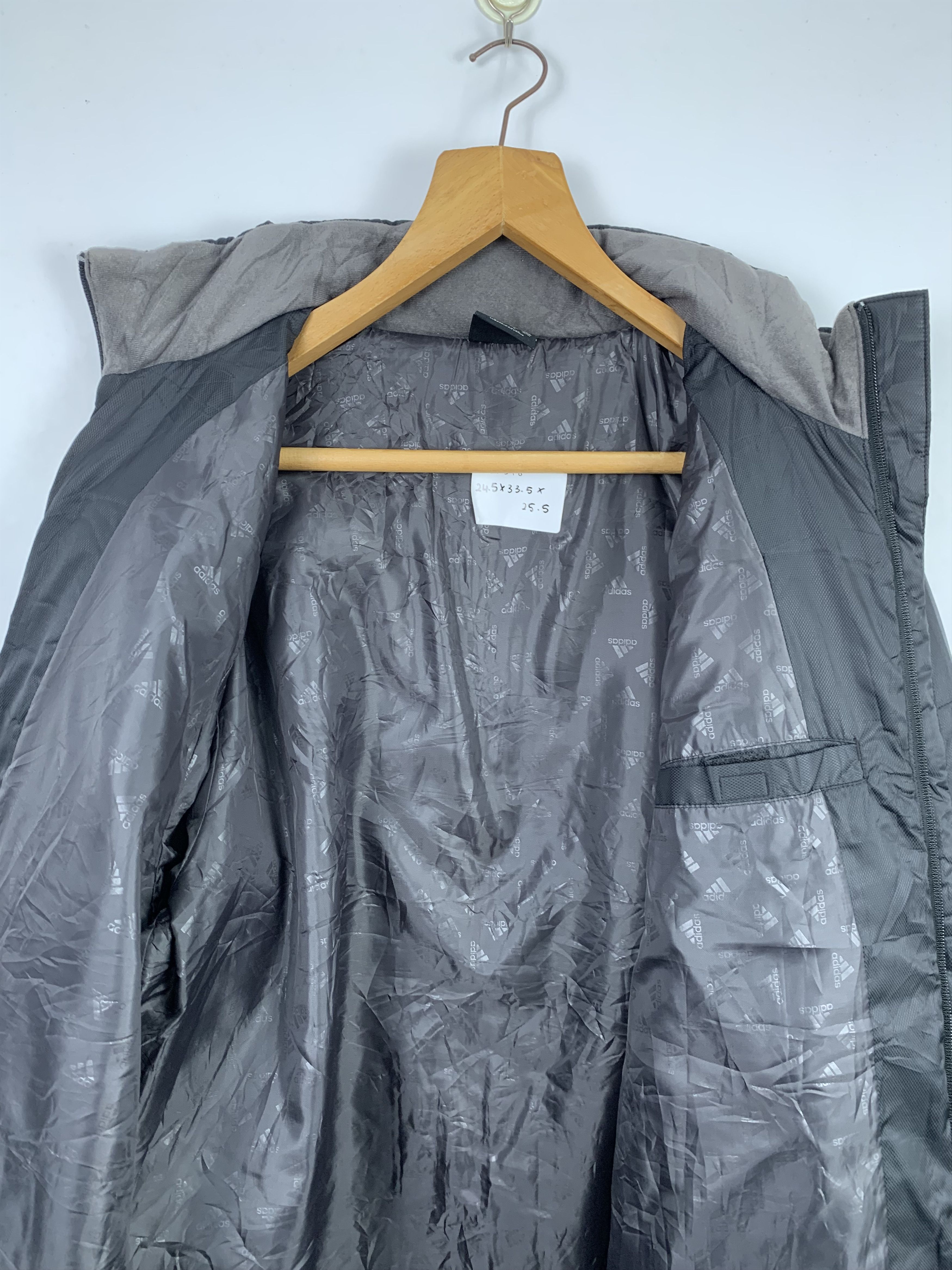 Adidas Vintage Adidas Black Puffer Jacket J0378 Size US M / EU 48-50 / 2 - 8 Thumbnail