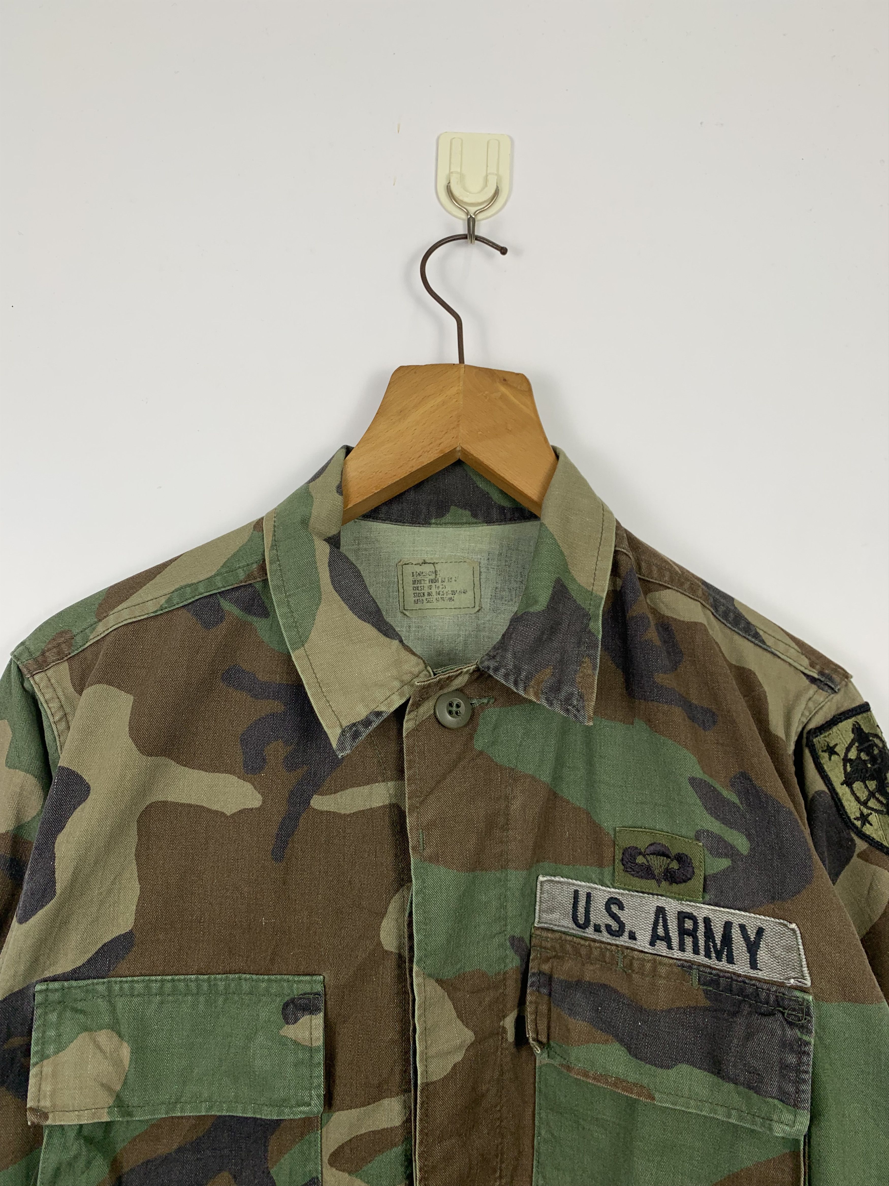 Vintage Vintage US ARMY Camouflage 3D Pocket Jacket J0523 Size US S / EU 44-46 / 1 - 2 Thumbnail