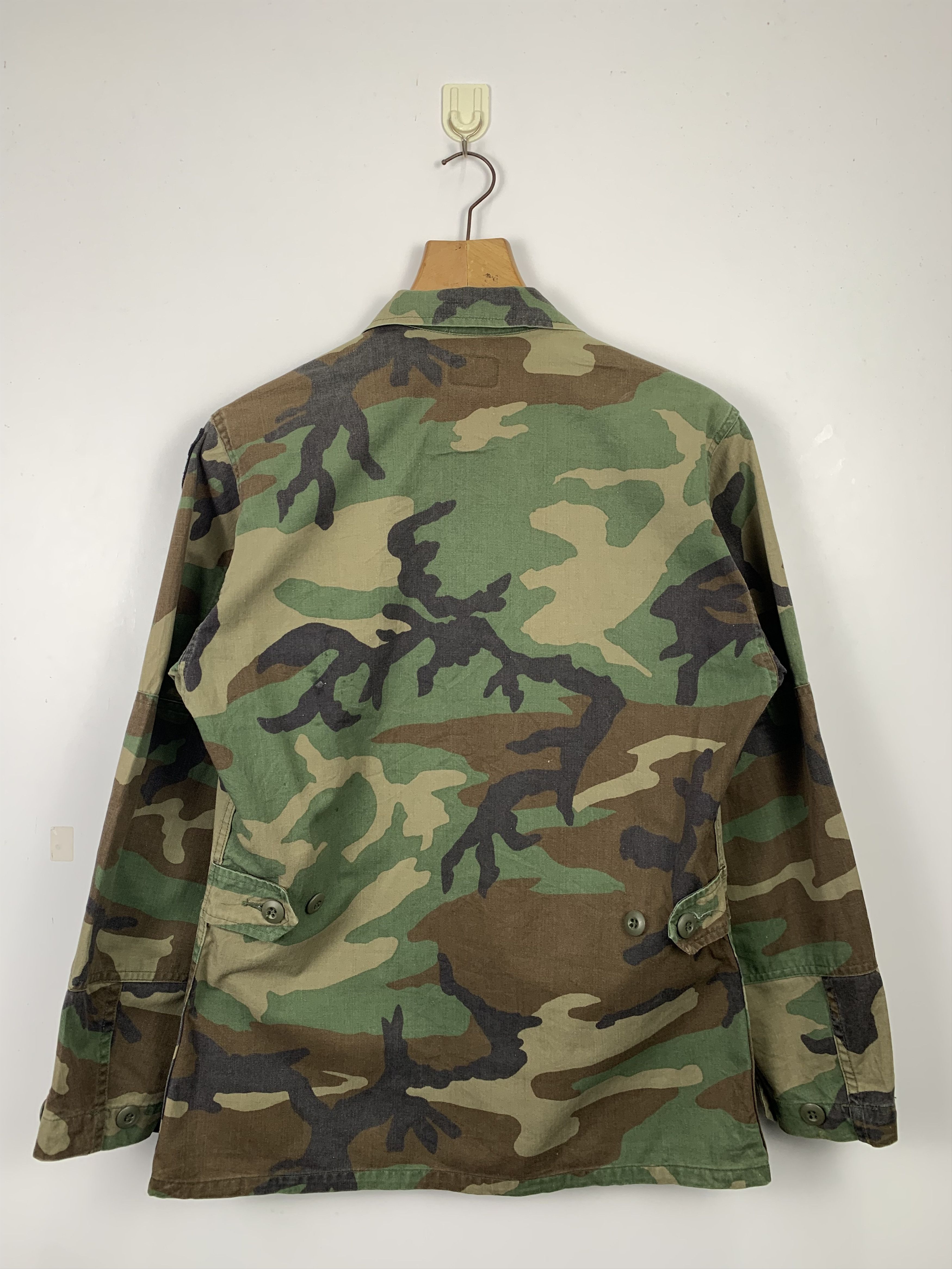 Vintage Vintage US ARMY Camouflage 3D Pocket Jacket J0523 Size US S / EU 44-46 / 1 - 9 Thumbnail