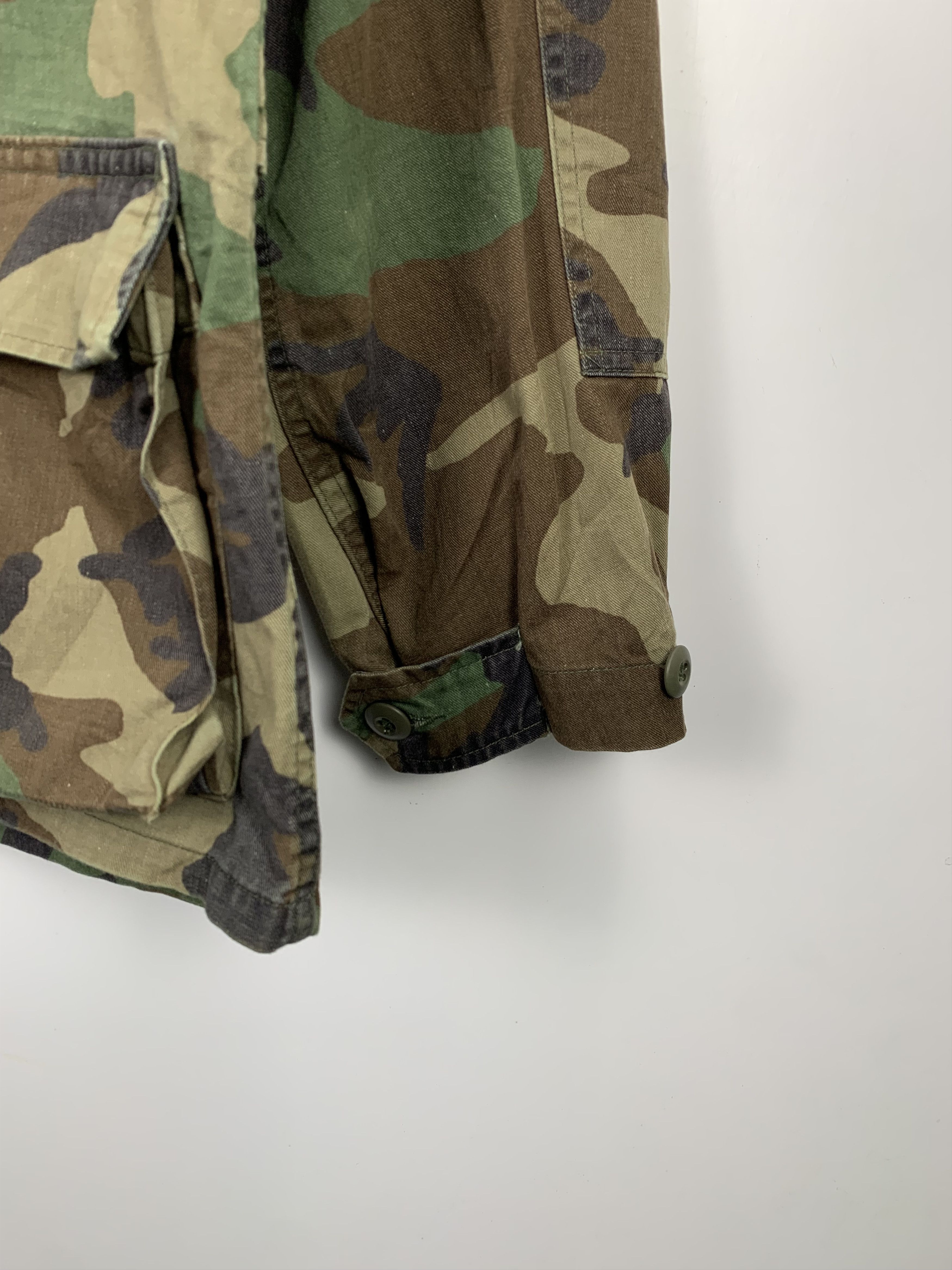 Vintage Vintage US ARMY Camouflage 3D Pocket Jacket J0523 Size US S / EU 44-46 / 1 - 3 Thumbnail