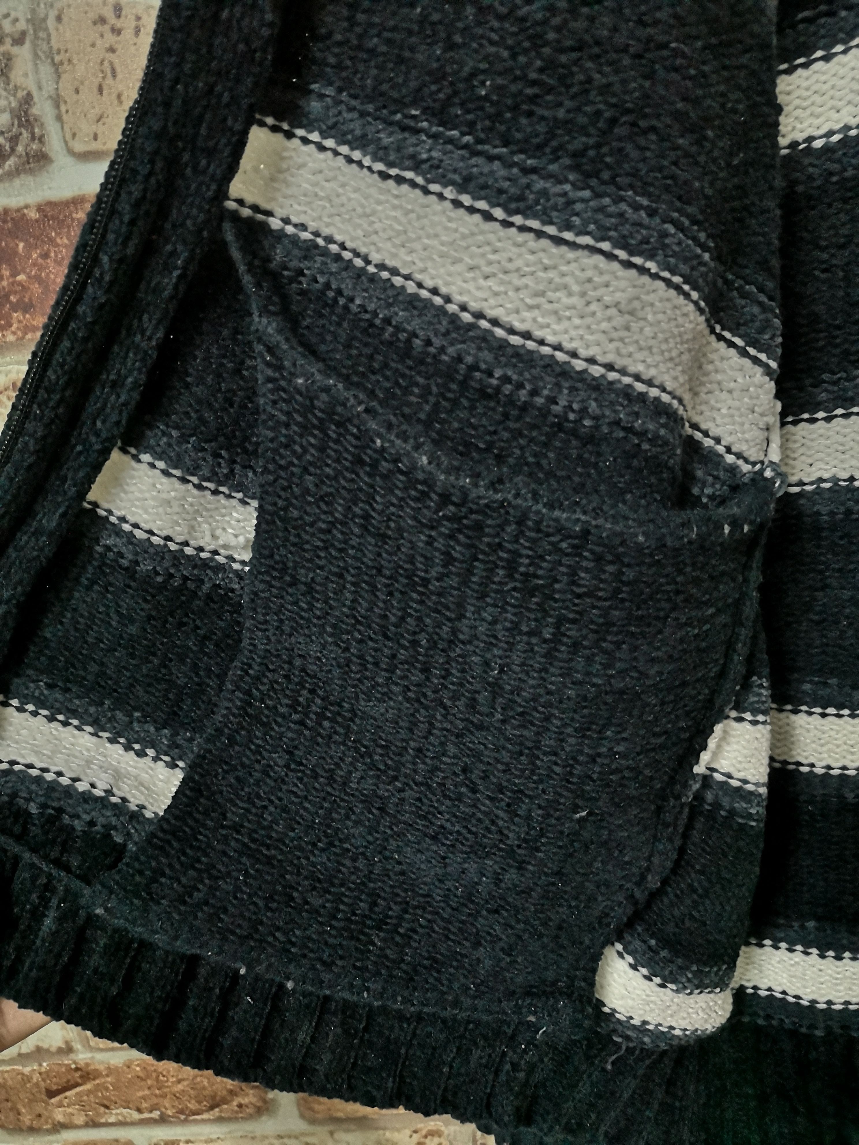 Plus One Clothing G822 Plus One Knitwear Jacket Nice Design Size US XL / EU 56 / 4 - 8 Thumbnail