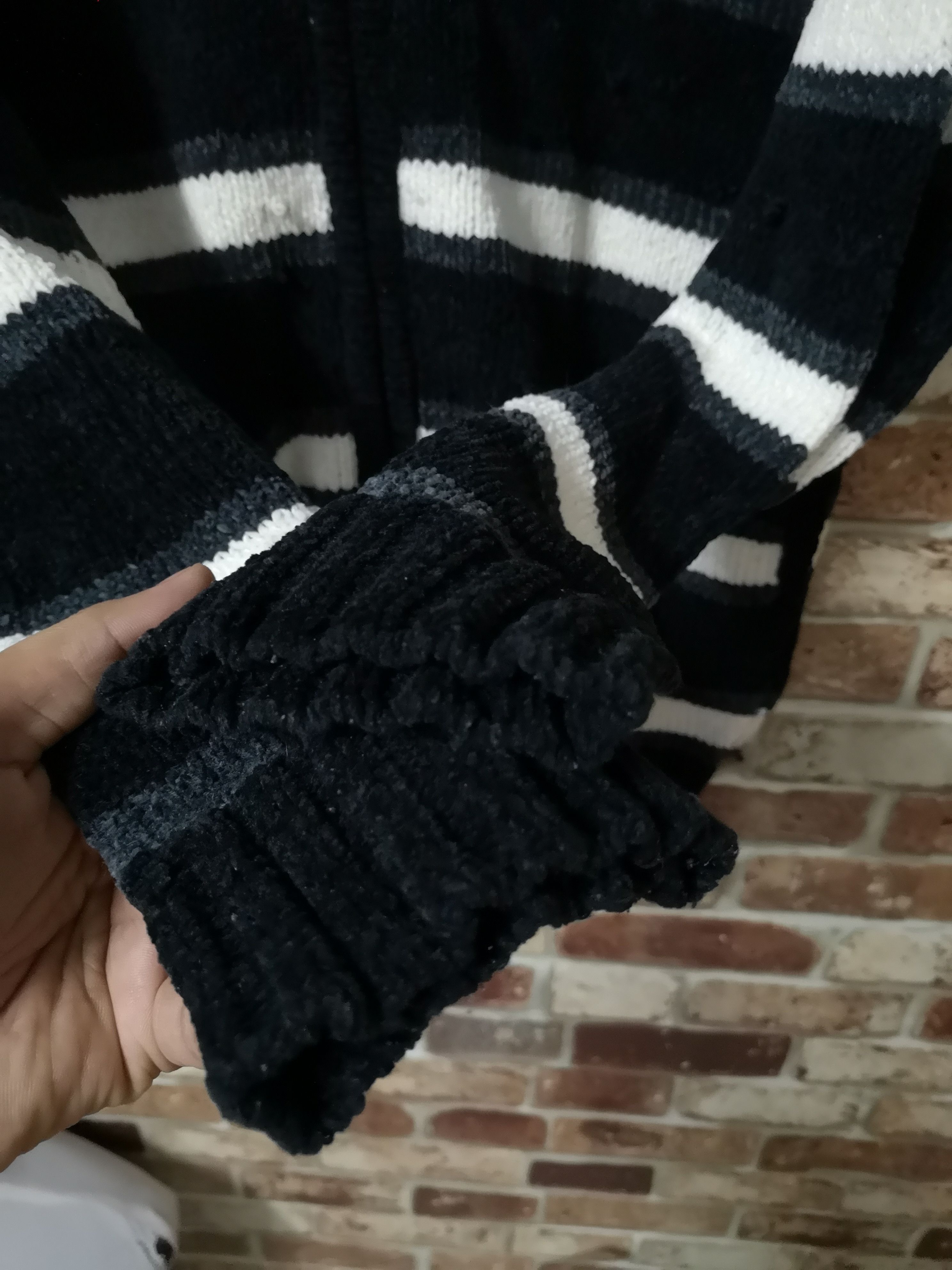 Plus One Clothing G822 Plus One Knitwear Jacket Nice Design Size US XL / EU 56 / 4 - 6 Thumbnail
