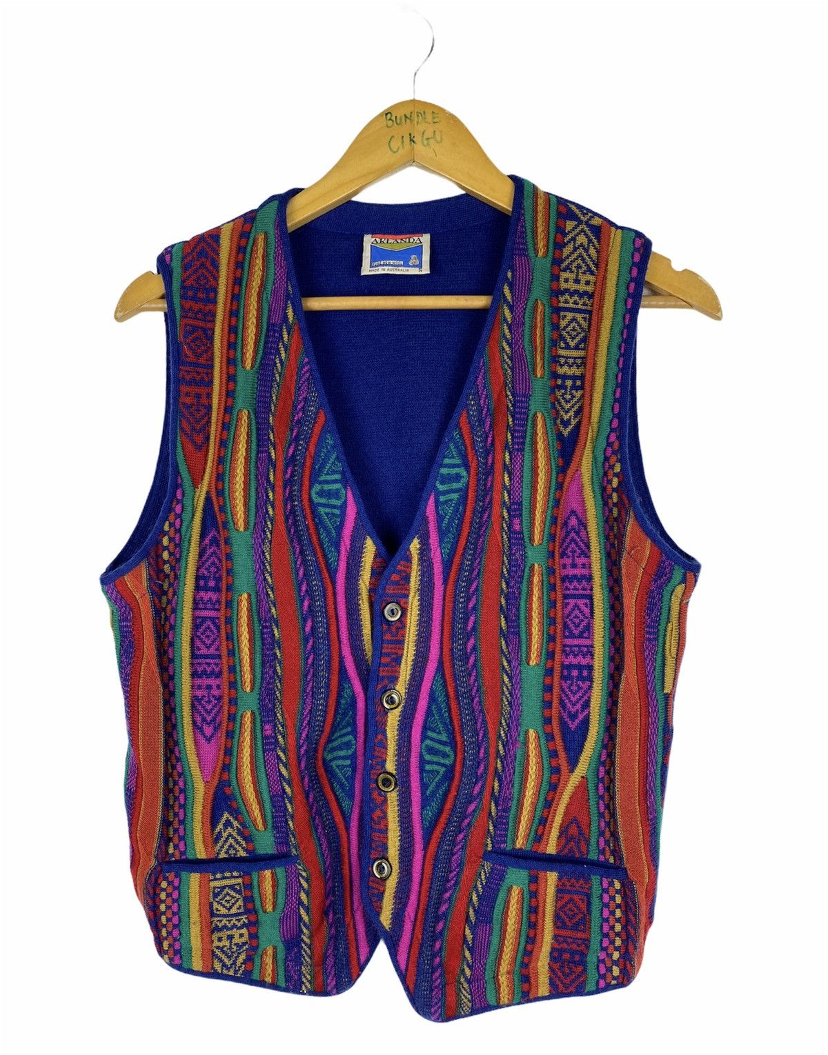 Vintage GK65 Aklanda Pure New Wool Vest Nice Design - Small Size Size US S / EU 44-46 / 1 - 1 Thumbnail
