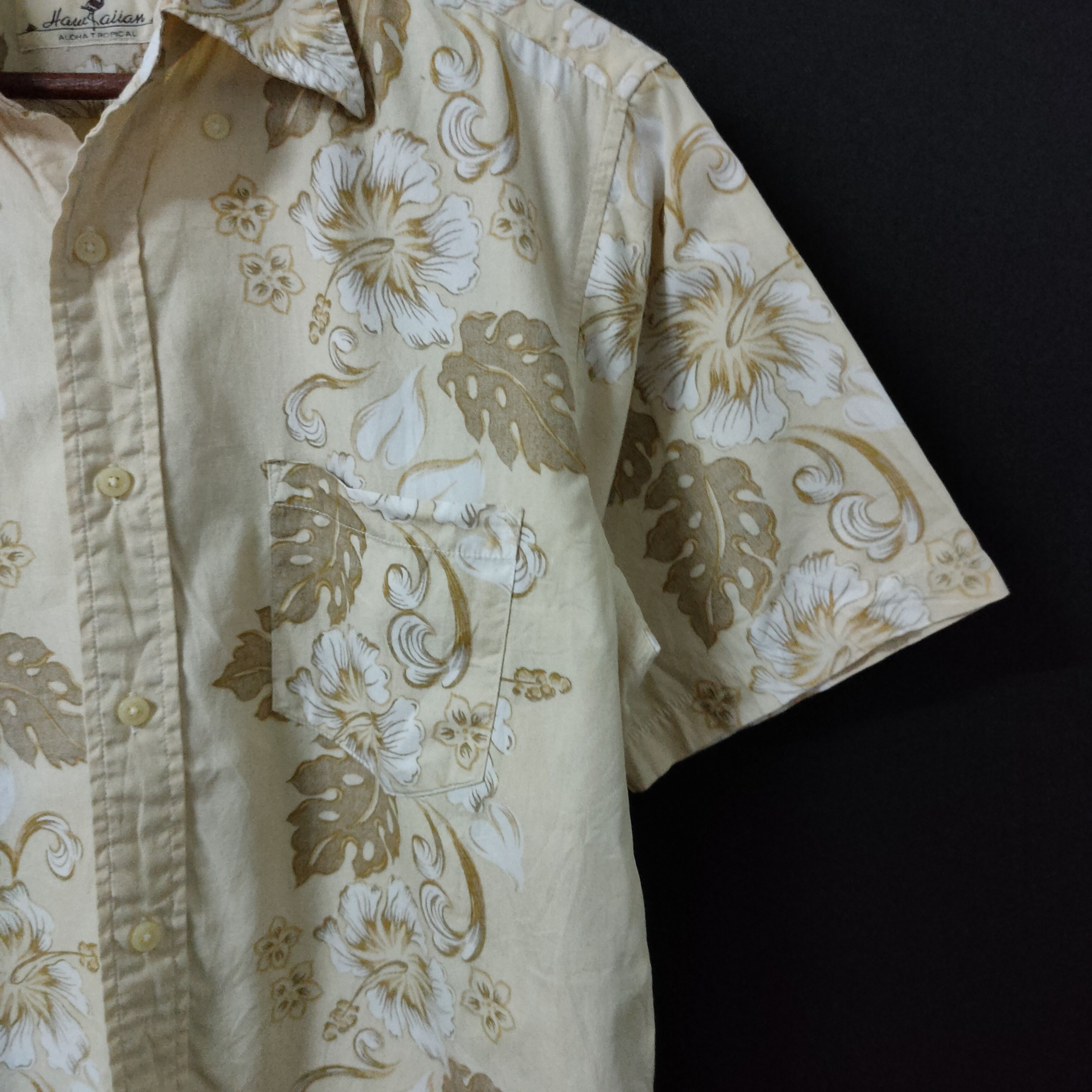 Vintage VINTAGE HAWAIIAN BUTTON UPS FLOWER TEE Size US M / EU 48-50 / 2 - 9 Thumbnail