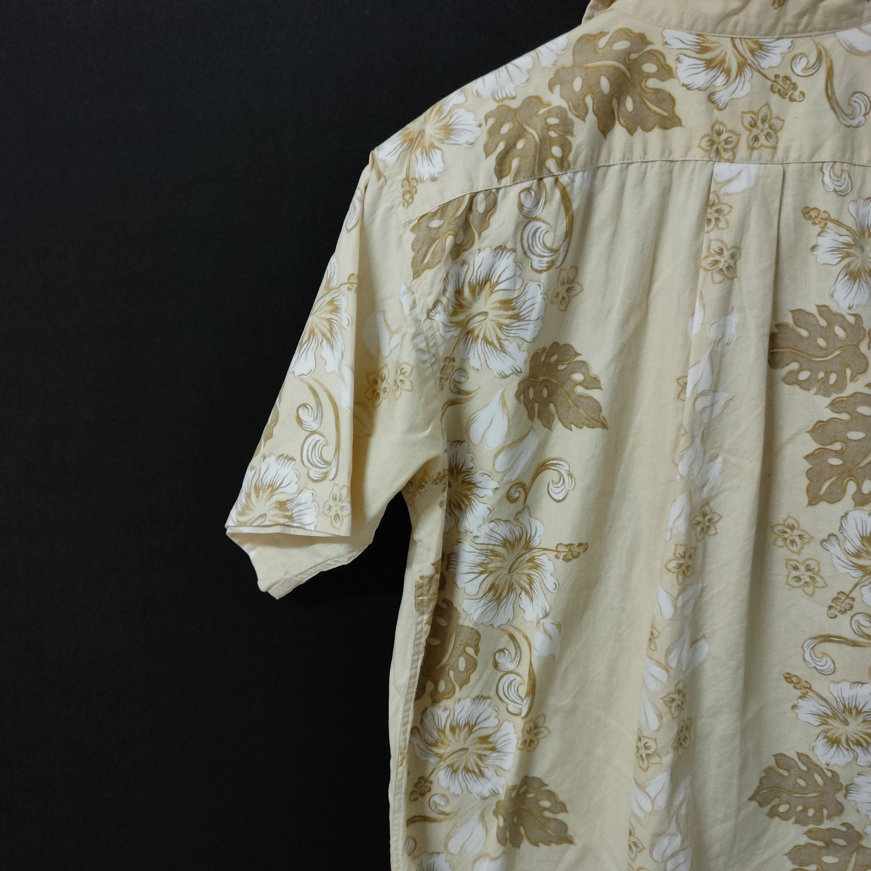 Vintage VINTAGE HAWAIIAN BUTTON UPS FLOWER TEE Size US M / EU 48-50 / 2 - 5 Thumbnail